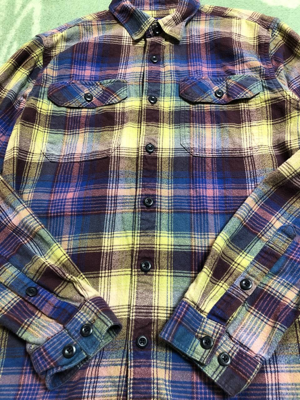 Patagonia Vintage Patagonia Warm Streetwear Button Up Shirt Size S Size US S / EU 44-46 / 1 - 6 Thumbnail