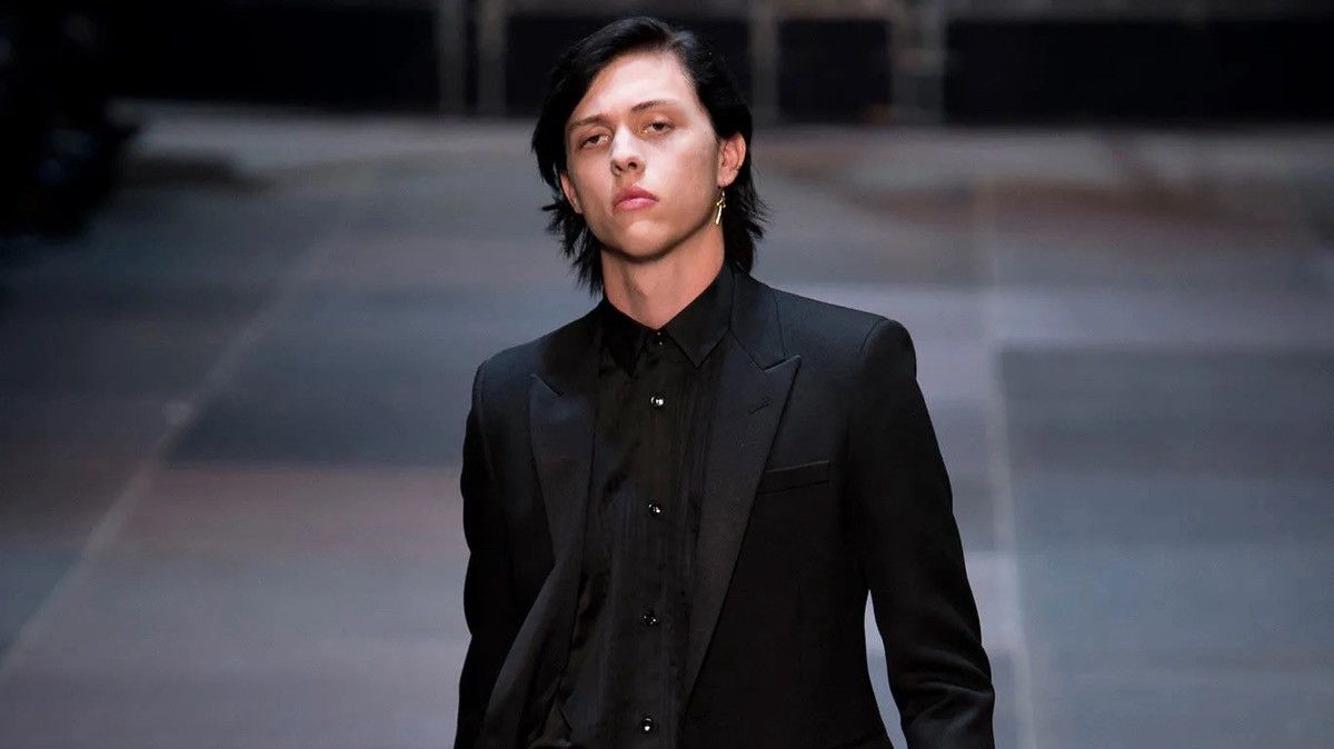 Saint Laurent Paris SAINT LAURENT PARIS BY HEDI SLIMANE PLEATED BIB TUXEDO SHIRT Size 38R - 3 Thumbnail