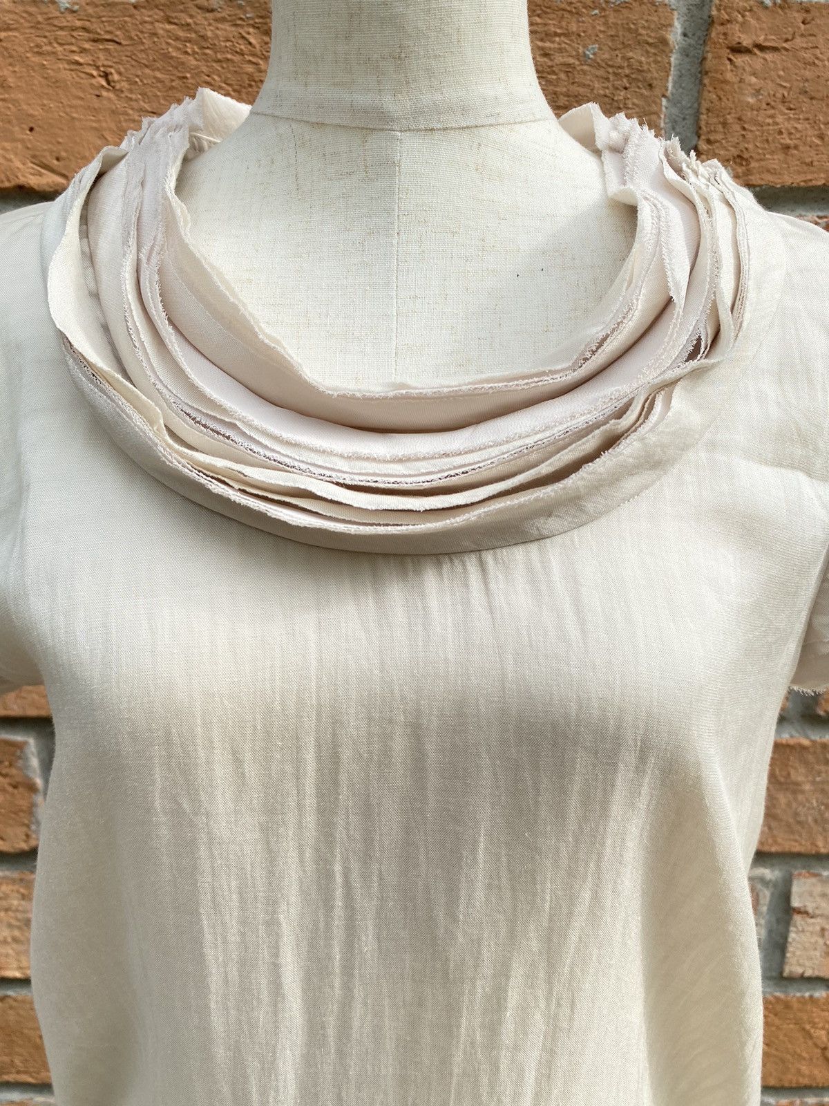 Lanvin LANVIN Cream Layered Ruffled Neckline Blouse Size XS / US 0-2 / IT 36-38 - 14 Thumbnail
