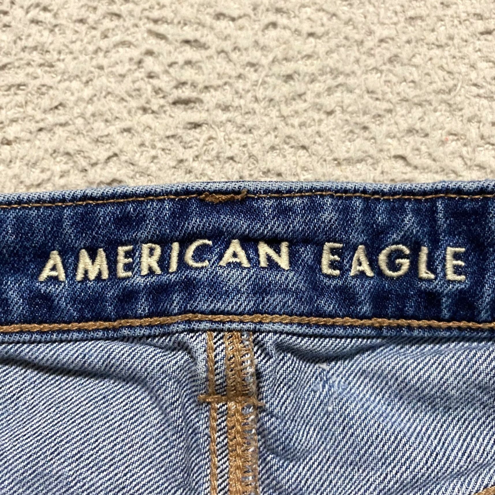 American Eagle Outfitters American Eagle Jeans Womens 0P Blue Denim Mom Straight Distressed High Rise Size 25" / US 0 / IT 36 - 3 Thumbnail