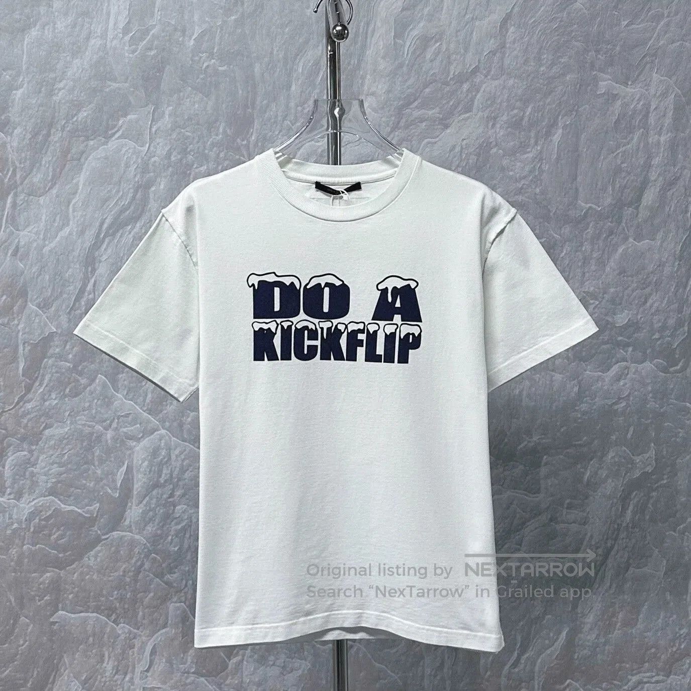 Louis Vuitton louis vuitton snow logo graphic t-shirt. Size US L / EU 52-54 / 3 - 1 Thumbnail