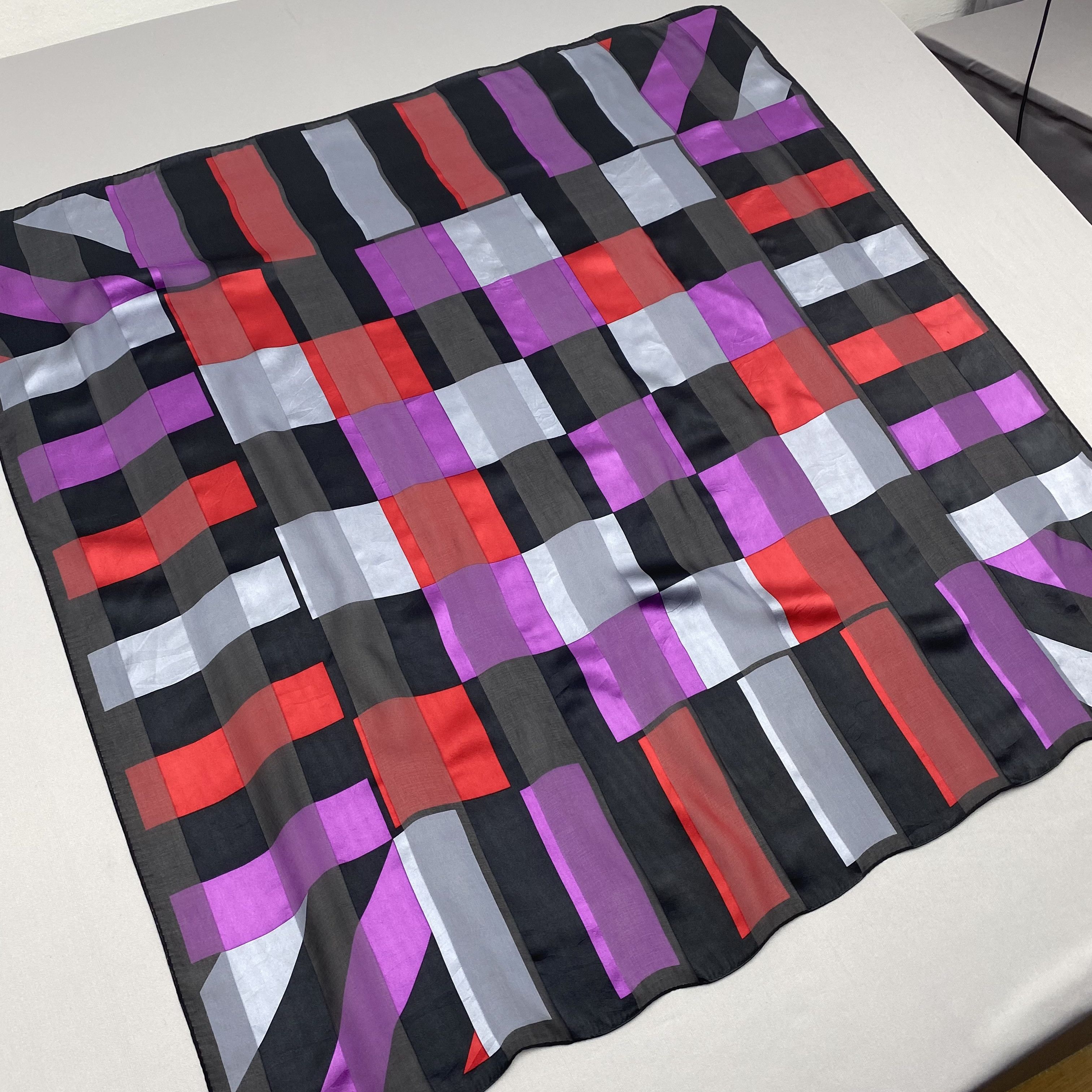 Japanese Brand Vintage Geometric Stripes SILK Scarf Twill Wraps Scarves Size ONE SIZE - 3 Thumbnail