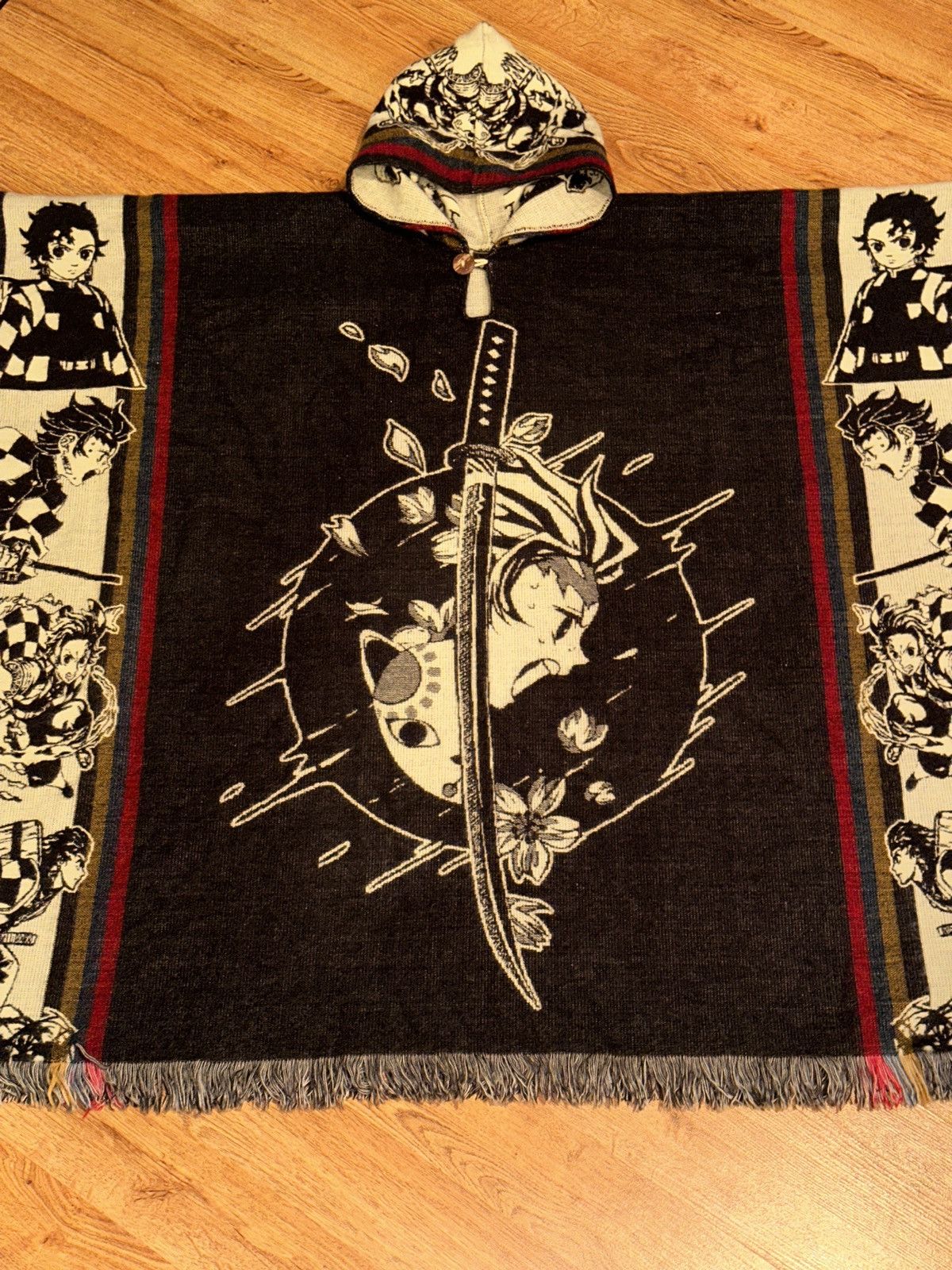 Other Brand NEW Demon Slayer Extra Big Jacket Poncho NWOT Size US XXL / EU 58 / 5 - 1 Thumbnail