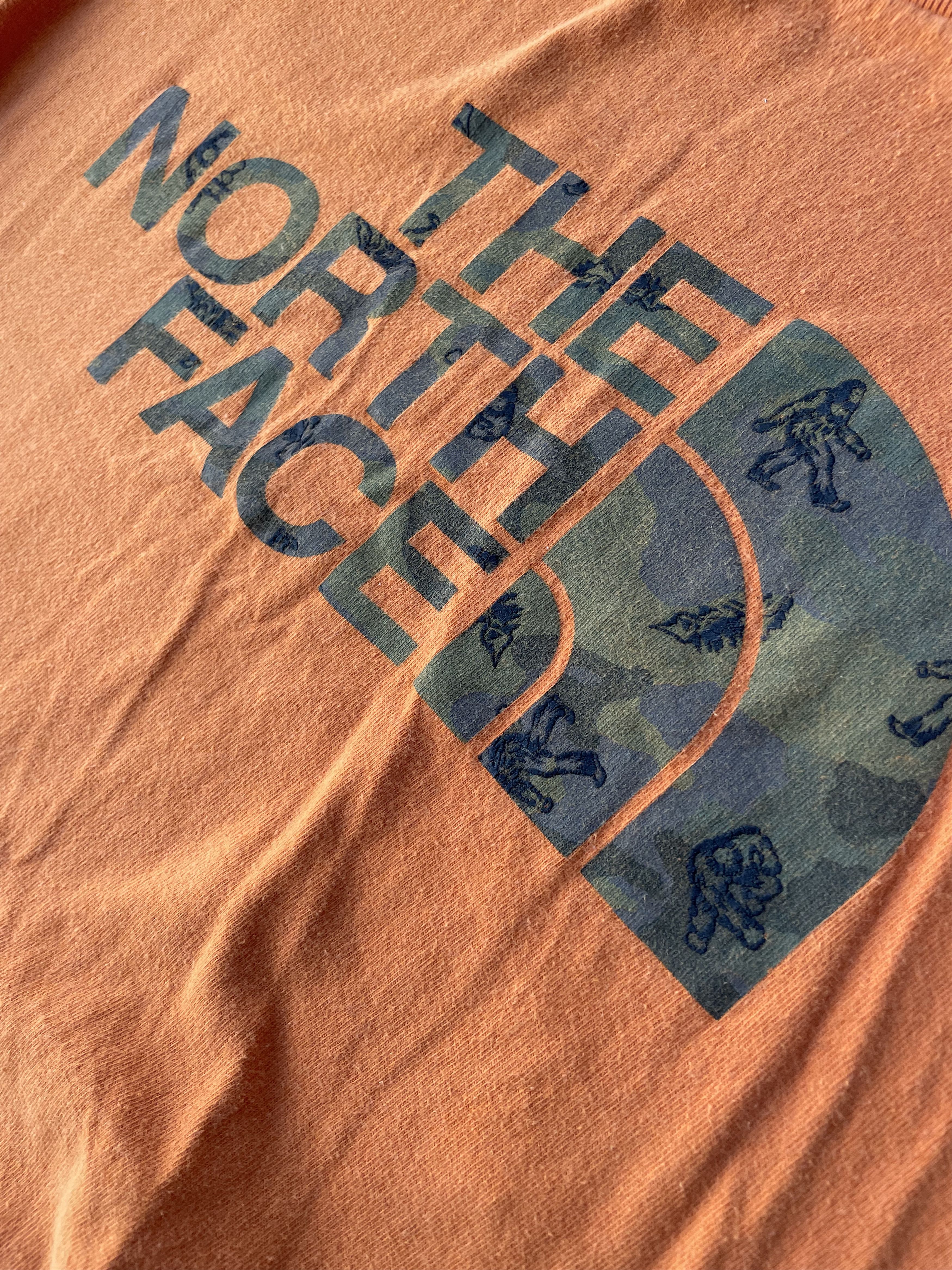 The North Face The North Face orange gorilla shirt Size US L / EU 52-54 / 3 - 4 Thumbnail