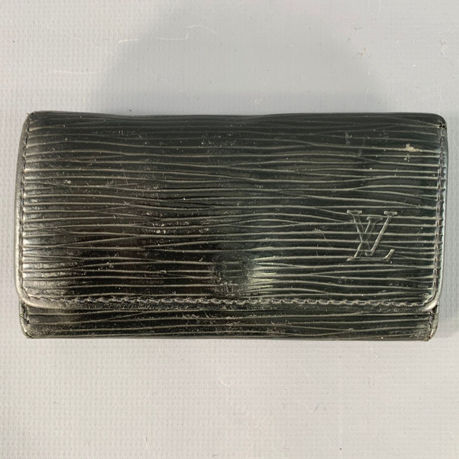 Louis Vuitton LOUIS VUITTON Black Epi Leather Four Ring Key Holder Size ONE SIZE - 1 Thumbnail