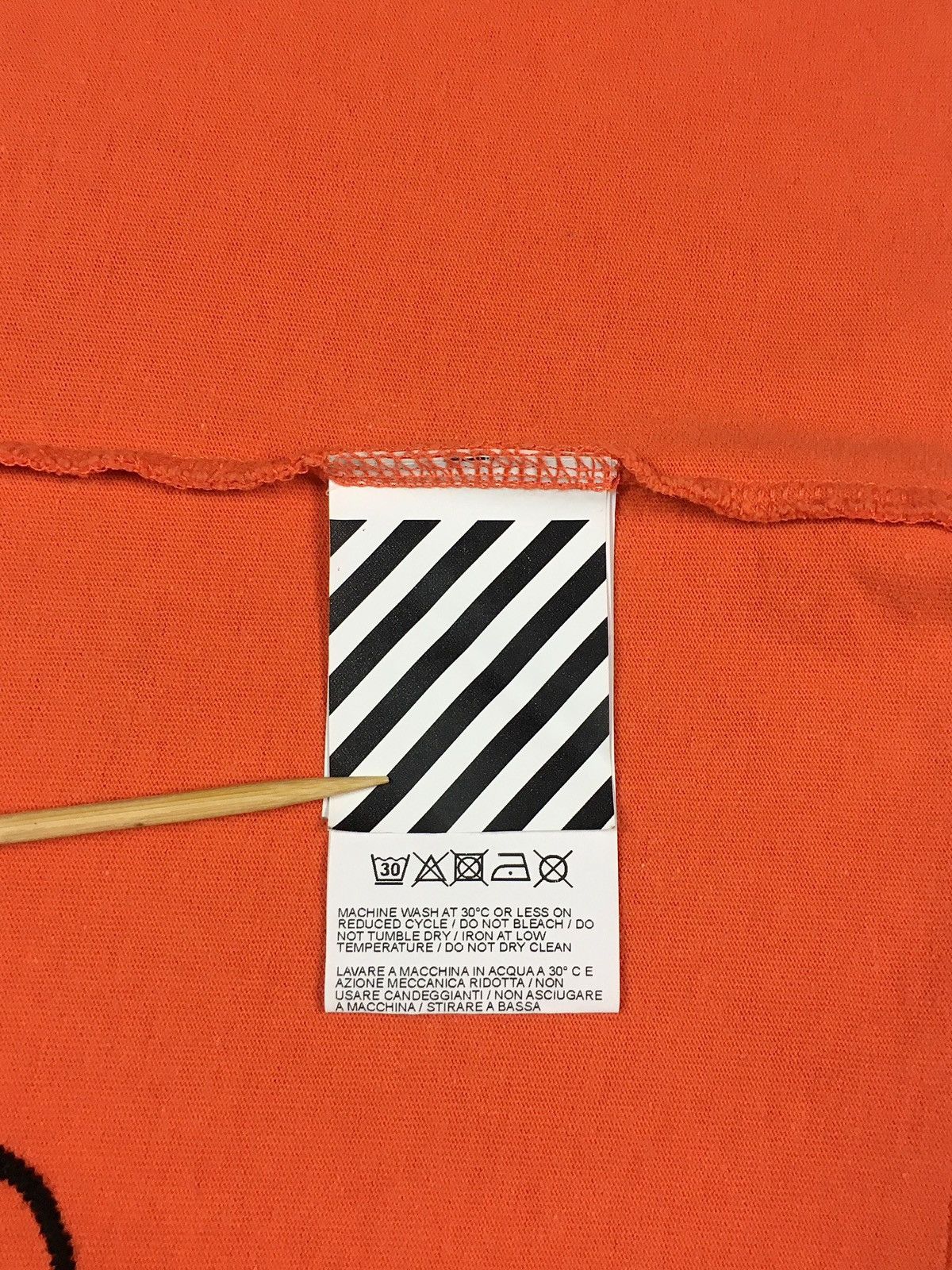 Off-White tshirt OFF-WHITE offwhite off white tee t-shirt Virgil abloh Size US S / EU 44-46 / 1 - 8 Thumbnail