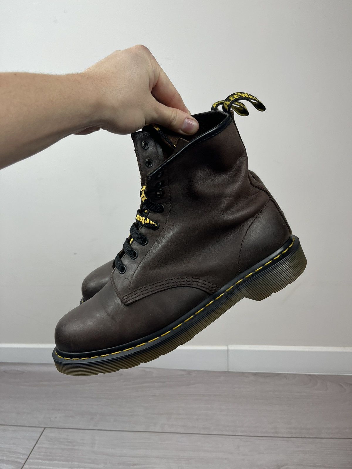 Dr. Martens Dr.Martens Brown Leather Hi Top Boots 10 US Size US 10 / EU 43 - 8 Thumbnail