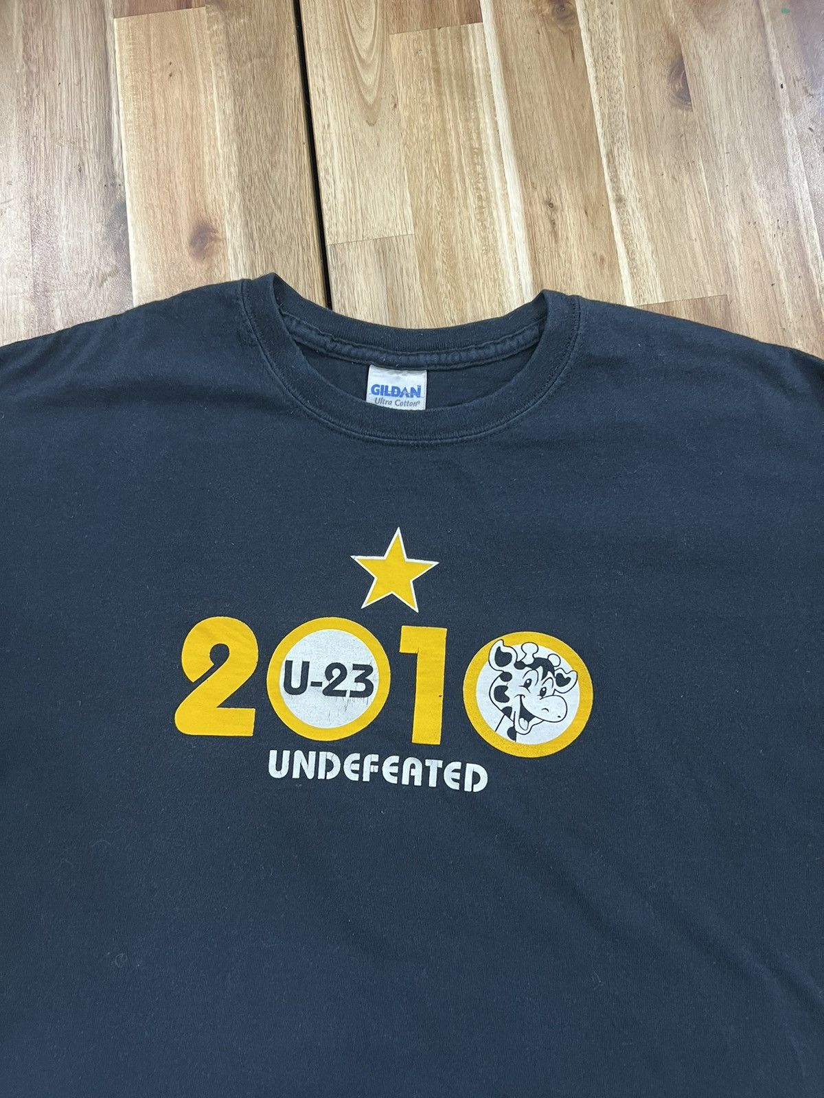 Band Tees Vintage 90’s 2010 U-23 Undefeated Tees Shirts Size US XL / EU 56 / 4 - 2 Thumbnail