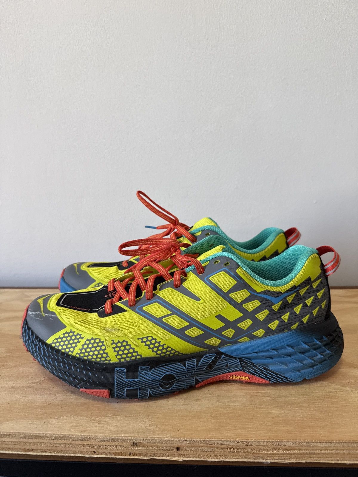 Hoka Hoka Speedgoat 2 Size US 10.5 / EU 43-44 - 1 Thumbnail