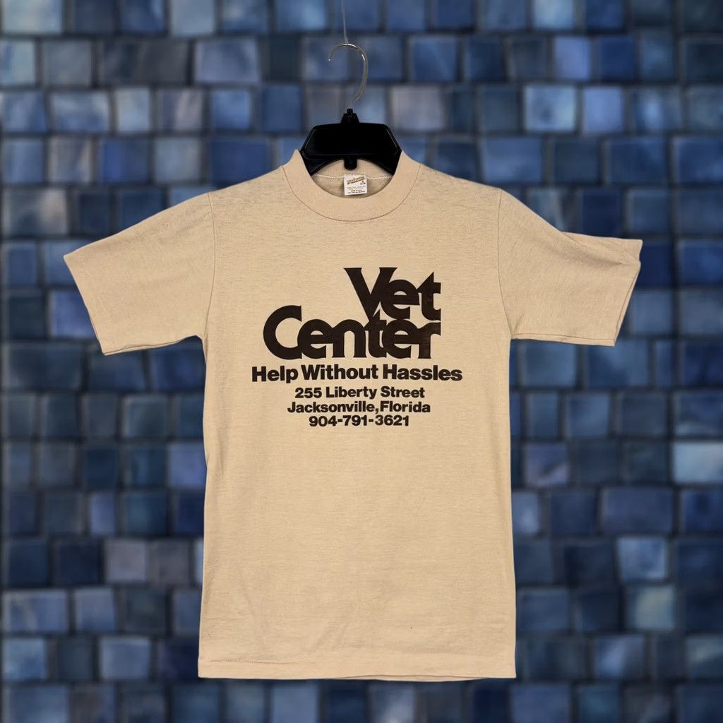 Vintage Vintage Vietnam Veteran Shirt Small Single Stitch Vet Center Jacksonville 70s Shirt Mens S Beige USA Military Vintage 70s Vet Center Jacksonville USA Size US S / EU 44-46 / 1 - 1 Thumbnail