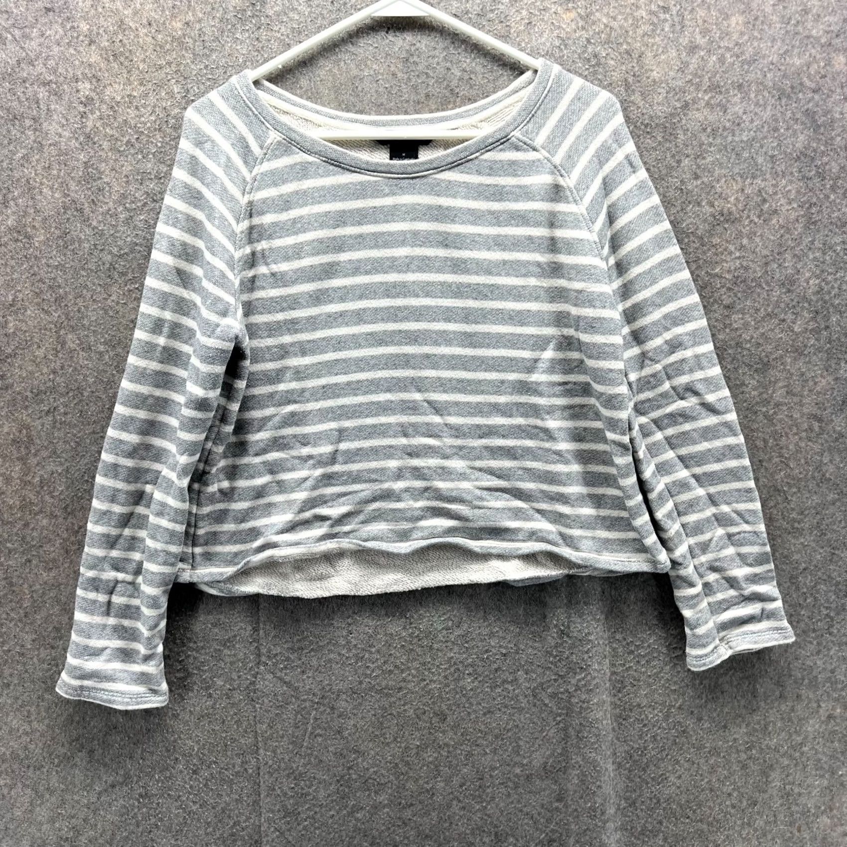 Calvin Klein VINTAGE Calvin Klein Shirt Women Medium Gray White Striped Long Sleeve Crop Fleece Size M / US 6-8 / IT 42-44 - 2 Thumbnail