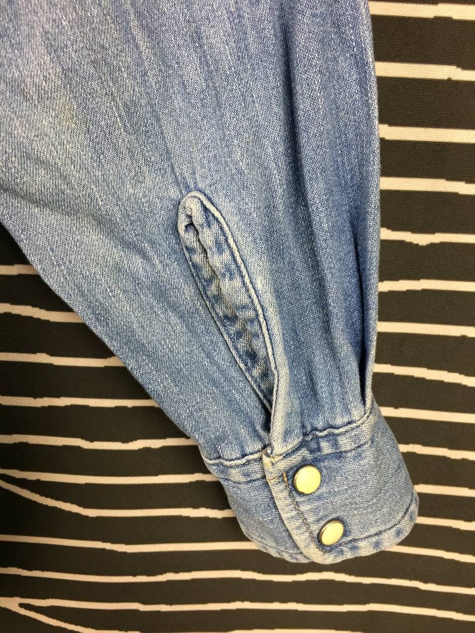 Blue Blue Japan Blue Blue Japan Distressed Sawtooth Western Denim Shirt Size US M / EU 48-50 / 2 - 16 Thumbnail