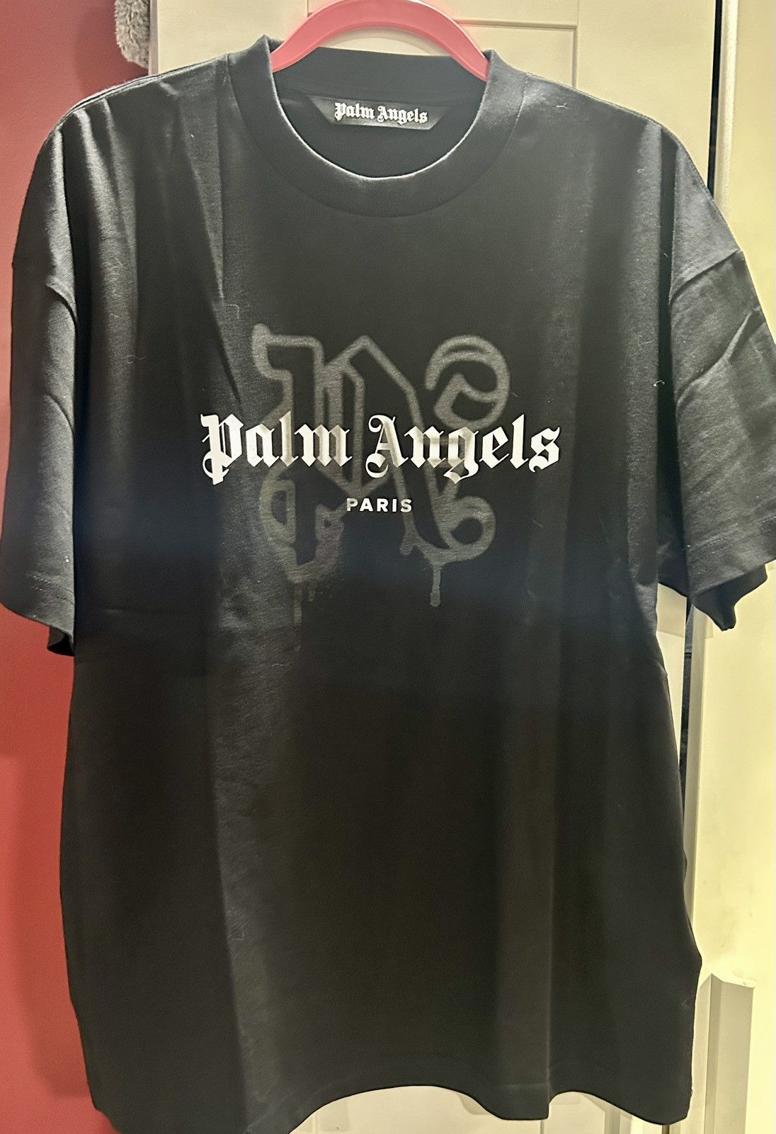 Palm Angels Palm Angels - Paris Monogram Spray Tee – Black Size “Medium” Size US M / EU 48-50 / 2 - 17 Thumbnail