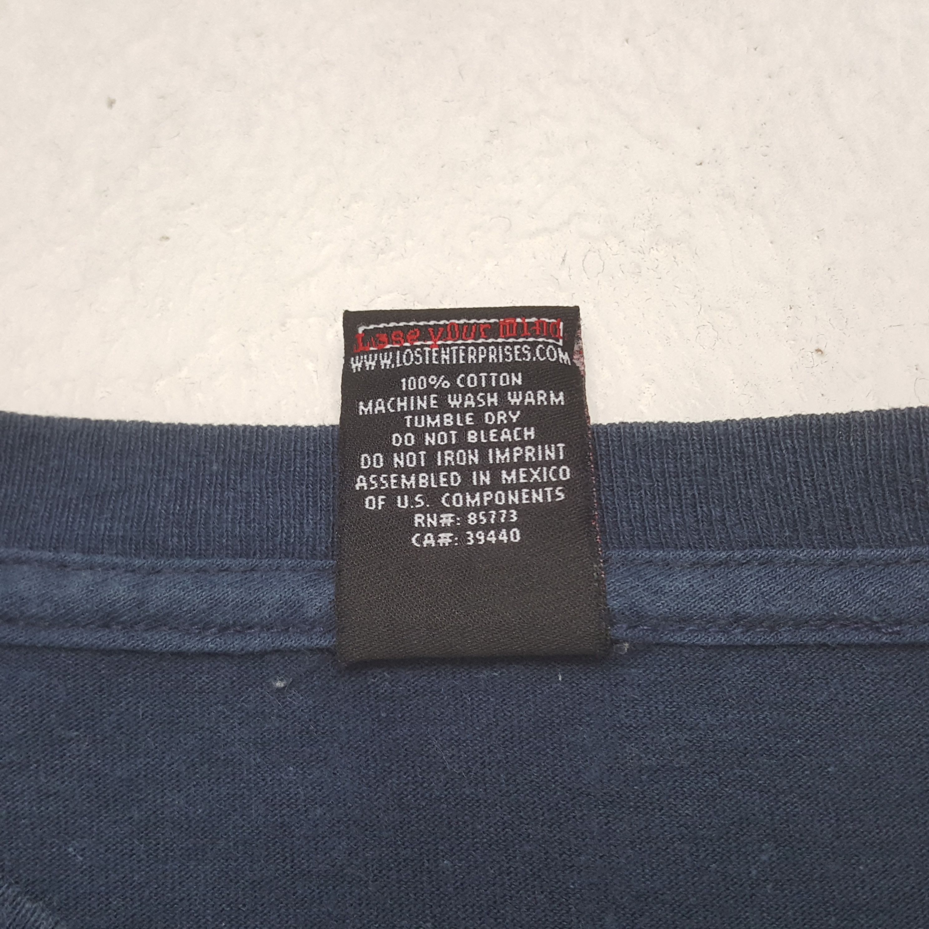 Vintage Vintage Lost Skateboard Tshirt Size US M / EU 48-50 / 2 - 6 Thumbnail