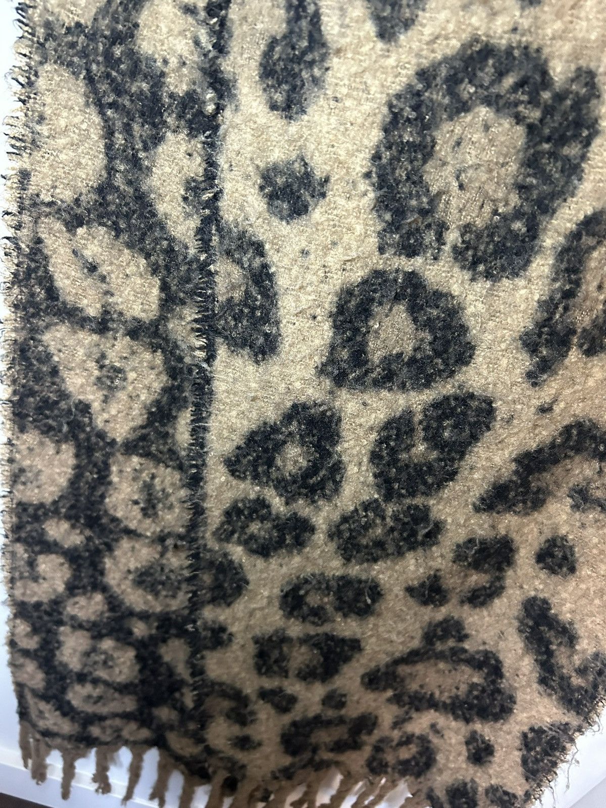 Vintage Vintage “a new day” soft fuzzy leopard print scarf Size ONE SIZE - 3 Thumbnail