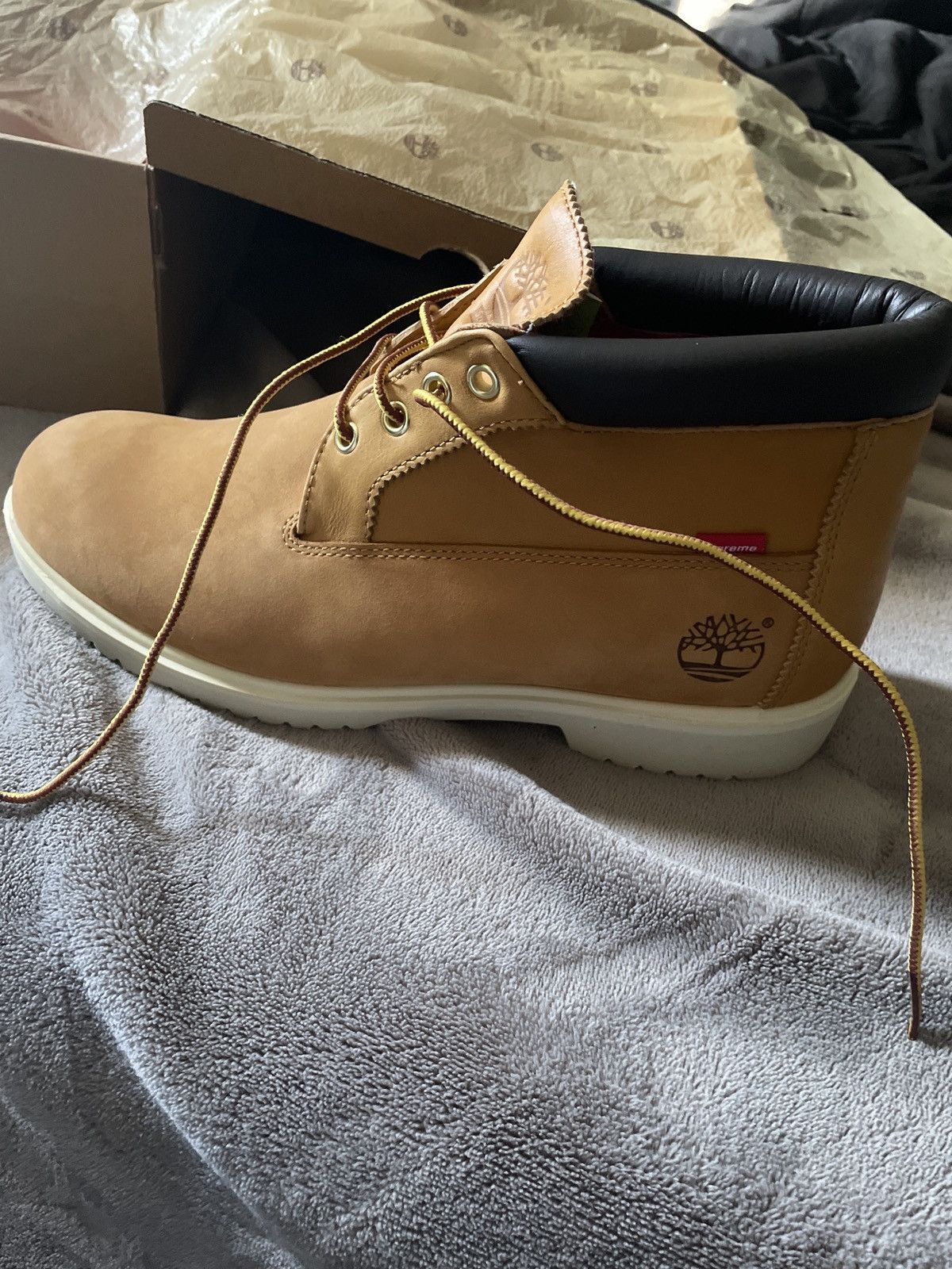 Supreme -RARE- FW12 Supreme x Timberland Chukka Boots Size US 10.5 / EU 43-44 - 2 Thumbnail