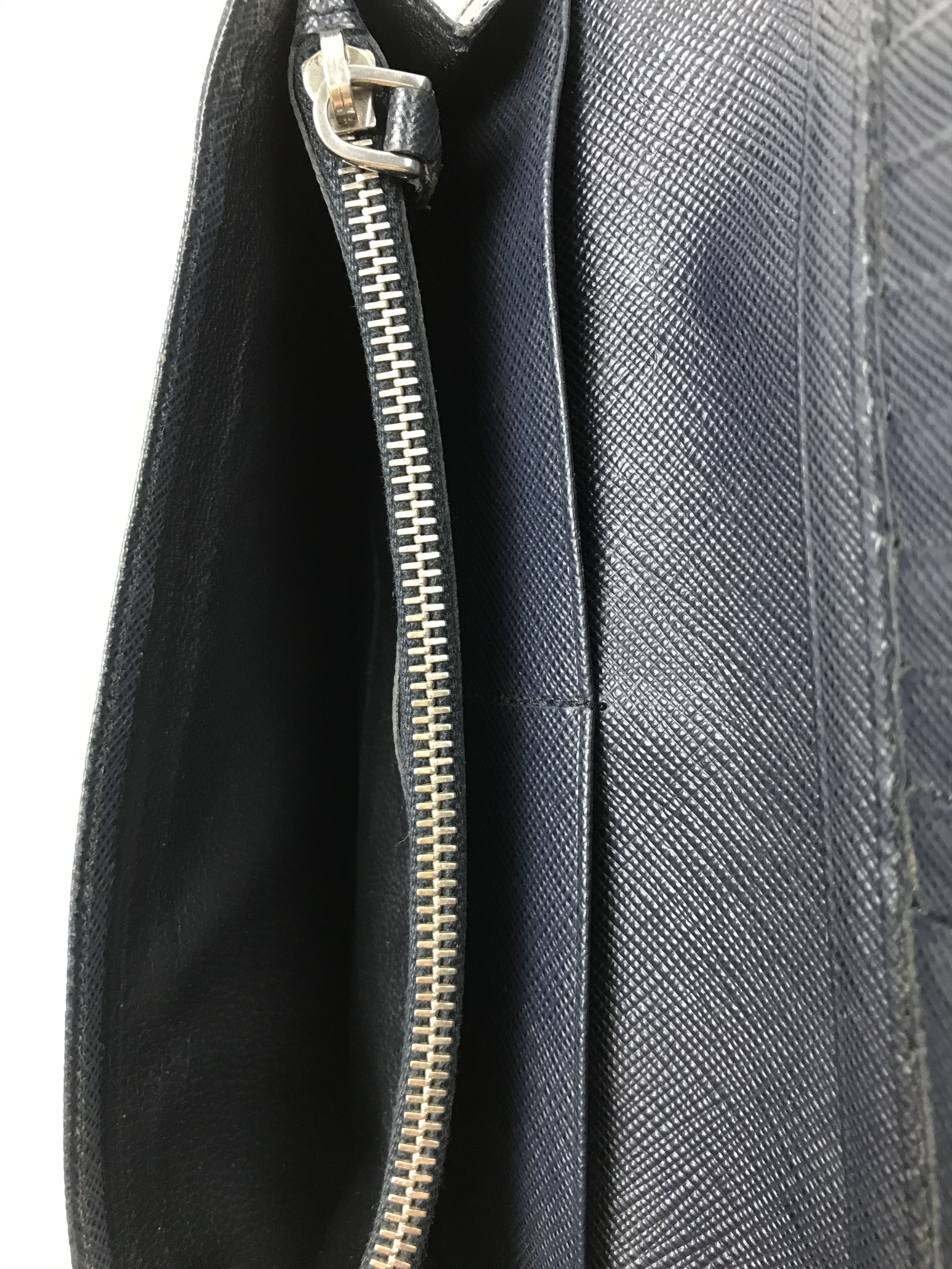 Prada × Vintage Vintage Prada Saffiano Bifold Long Wallet Size ONE SIZE - 13 Thumbnail