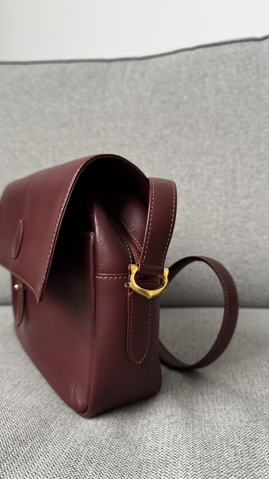 Cartier Cartier Must de Cartier Burgundy Leather Shoulder Bag Size ONE SIZE - 6 Thumbnail