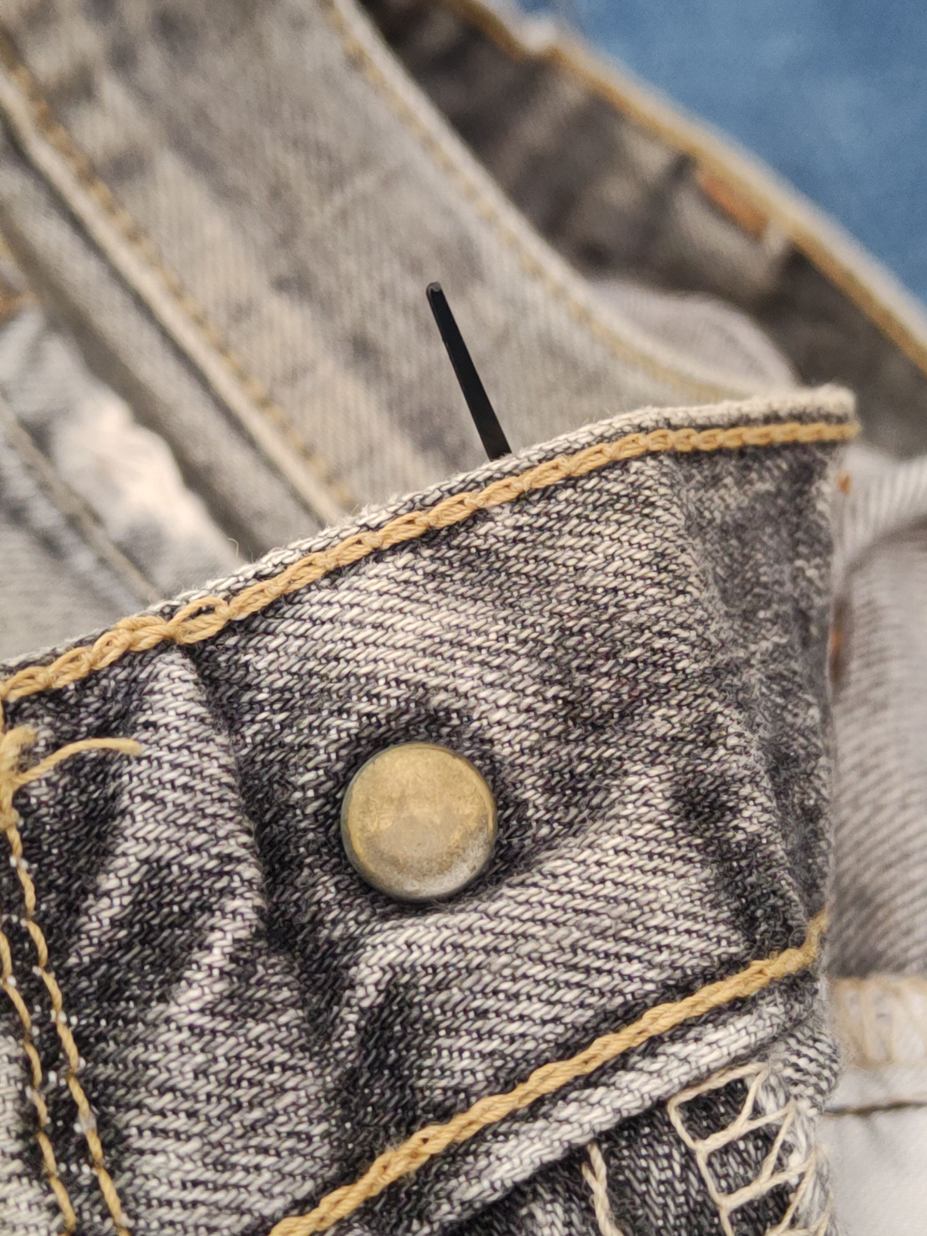 Levi's 503 Levi's Black Faded Distressed Ripped Jeans #W1391 Size US 29 - 15 Thumbnail