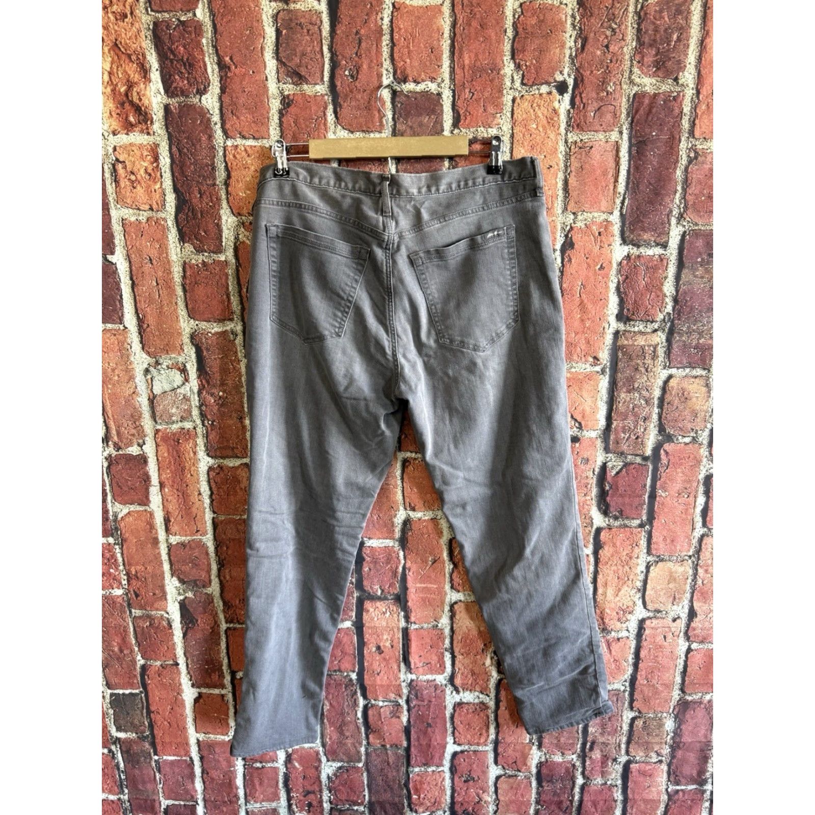 Eddie Bauer Eddie Bauer Womens Pants Gray Denim Lined Relaxed Fit Size 12 Chino Straight 30 Inseam Women's Regular Size 34" / US 12 / IT 48 - 2 Thumbnail