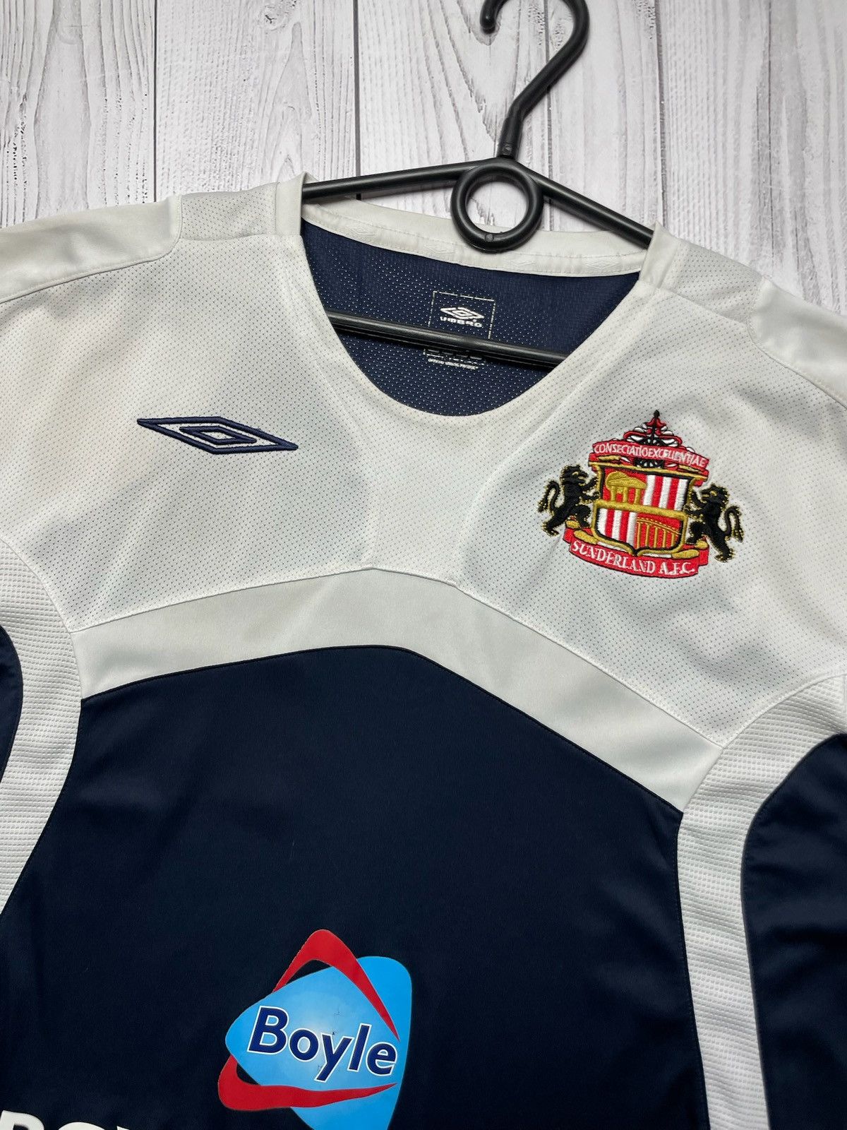 Umbro × Vintage Vintage Umbro Sunderland soccer jersey size M navy Size US M / EU 48-50 / 2 - 2 Thumbnail