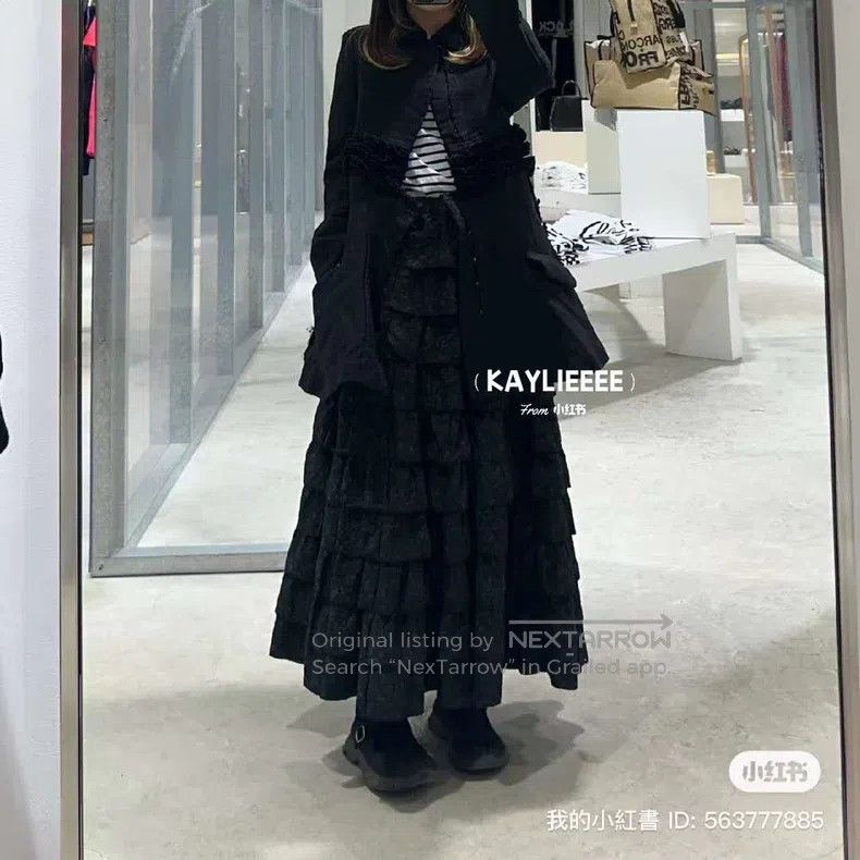 Comme des Garcons Comme Des Garcons size M Women's half skirt, tiered skirt, Size 23" - 7 Thumbnail