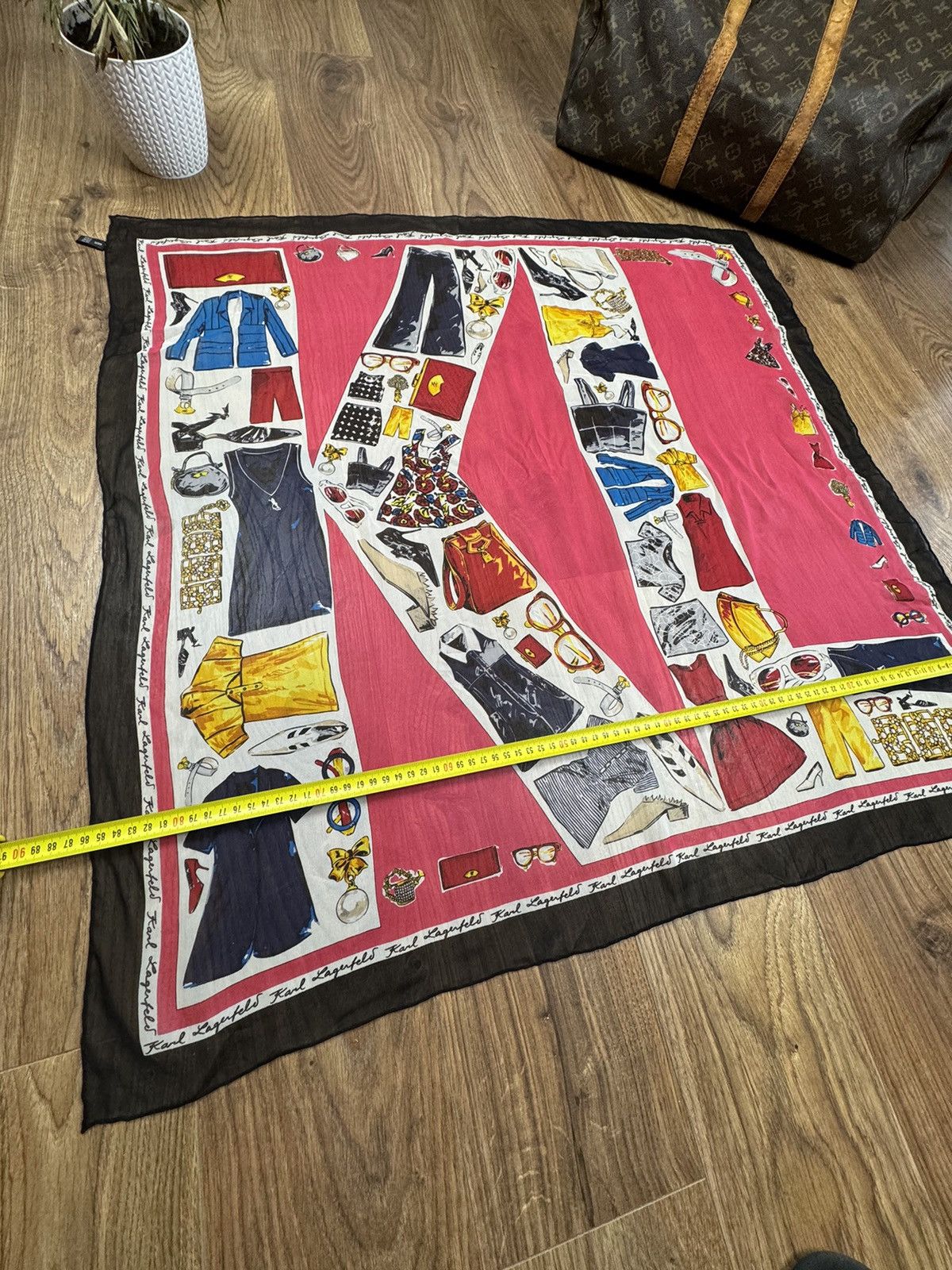 Karl Lagerfeld Karl Lagerfeld silk handscarf original luxury item Size ONE SIZE - 3 Thumbnail