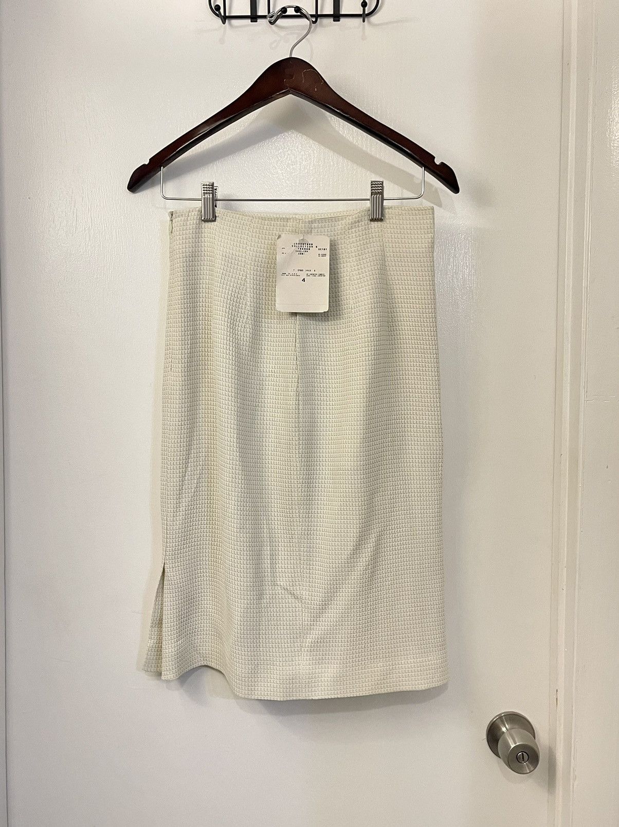 Dior NWT 1989 Christian Dior Houndstooth Pencil Skirt Size 27" / US 4 / IT 40 - 2 Thumbnail
