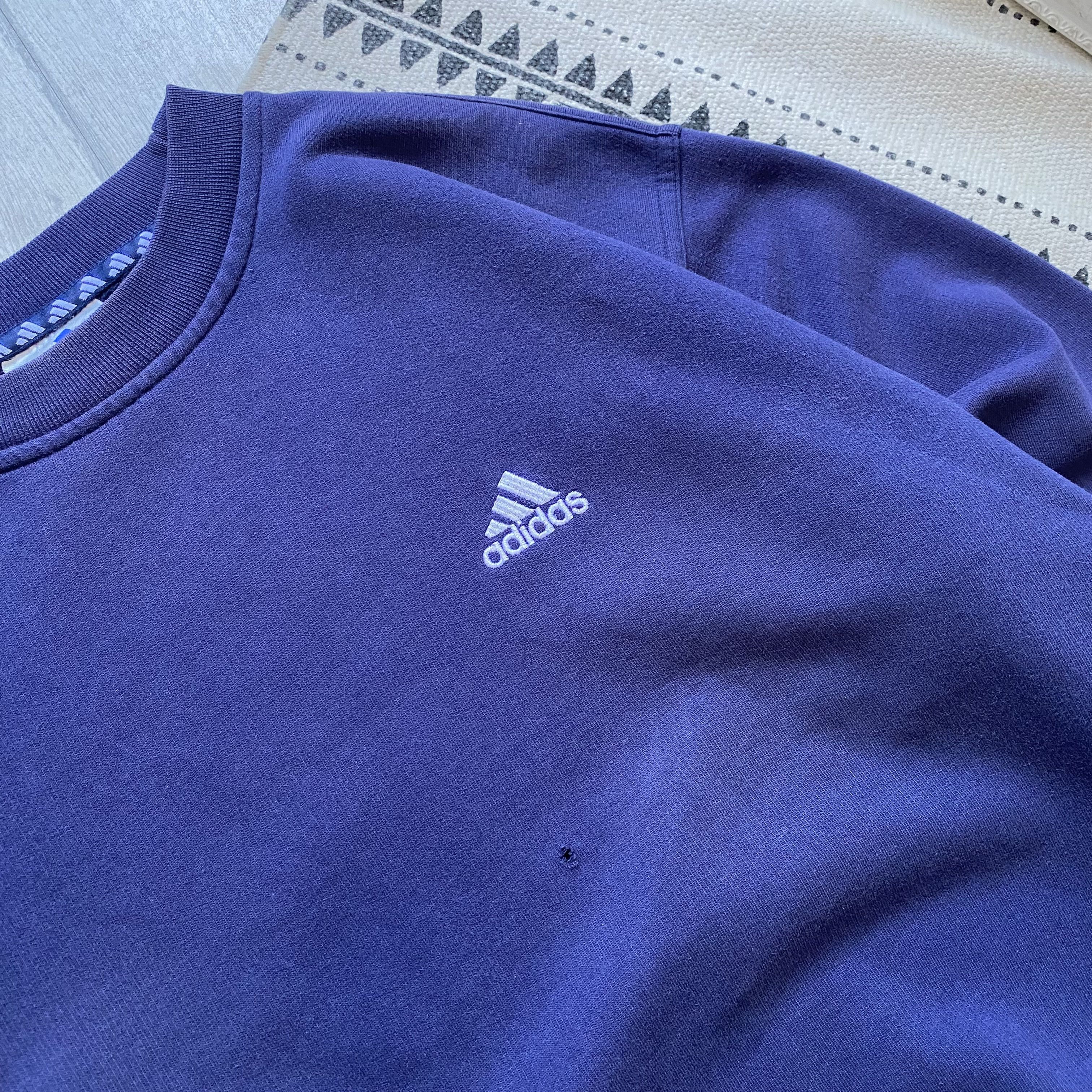 Adidas TRASHED Vintage 90s Adidas boxy sweatshirt mini logo Size US S / EU 44-46 / 1 - 4 Thumbnail