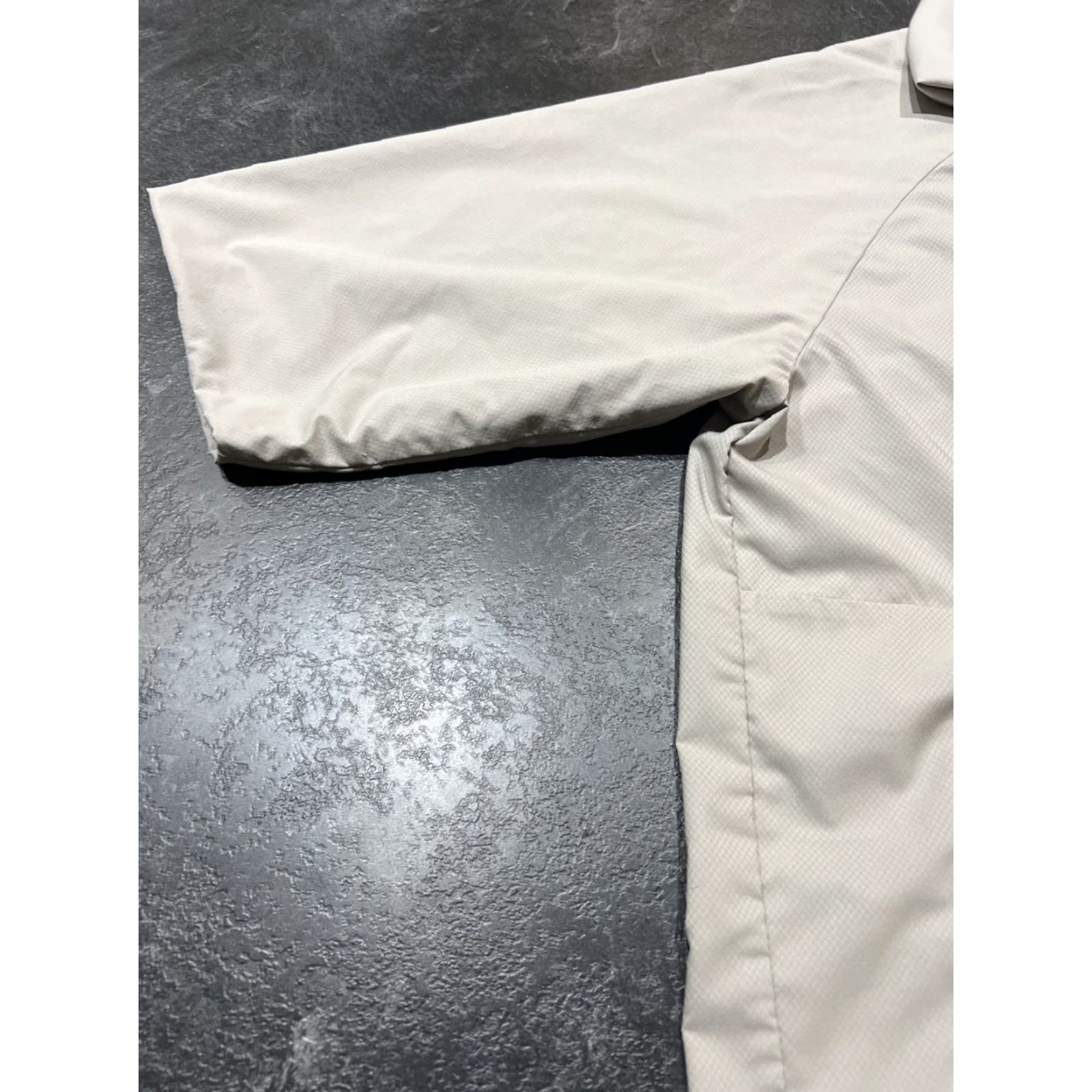 Nike Nike Running Hoodie Mens M Short Sleeve Pullover 1/4 Zip Taupe Standard Fit Size US M / EU 48-50 / 2 - 6 Thumbnail