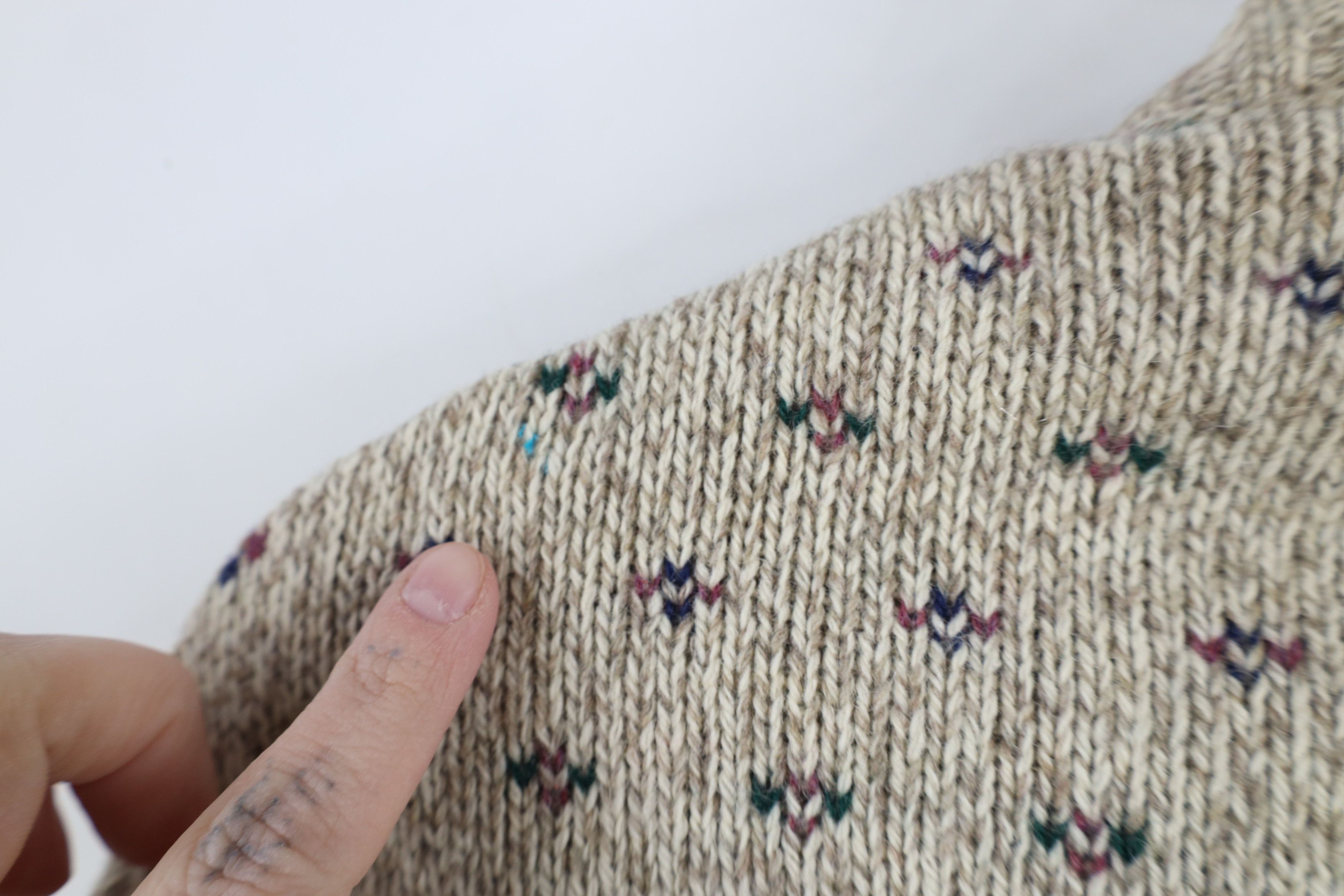 Eddie Bauer × Vintage Vintage 90s Eddie Bauer Geometric Wool Knit Cardigan Sweater Size M / US 6-8 / IT 42-44 - 7 Thumbnail