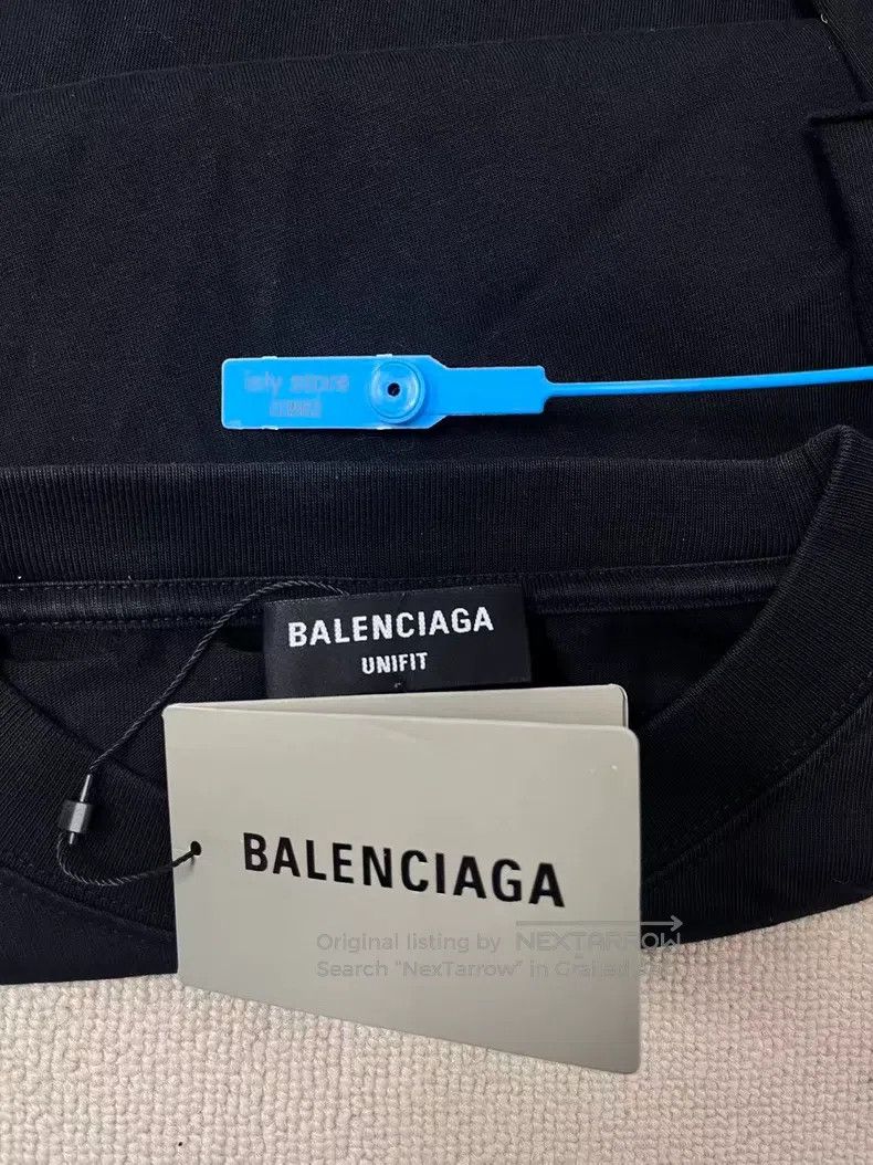 Balenciaga Balenciaga Letter Printed Pattern Ripped Round Neck Short Size US S / EU 44-46 / 1 - 4 Thumbnail