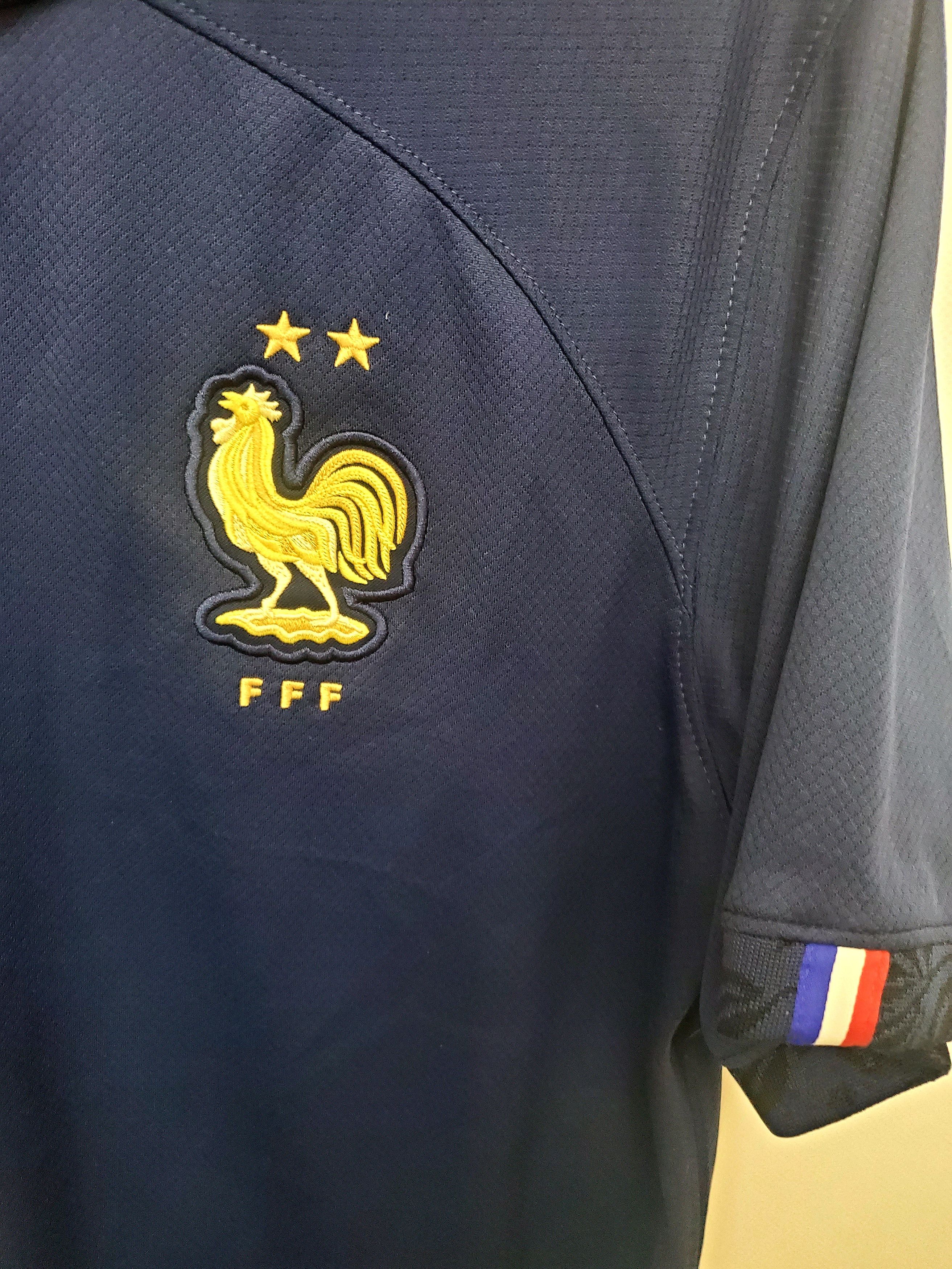 Nike World Cup France 2022 France home jersey ideal condition Size US M / EU 48-50 / 2 - 2 Thumbnail
