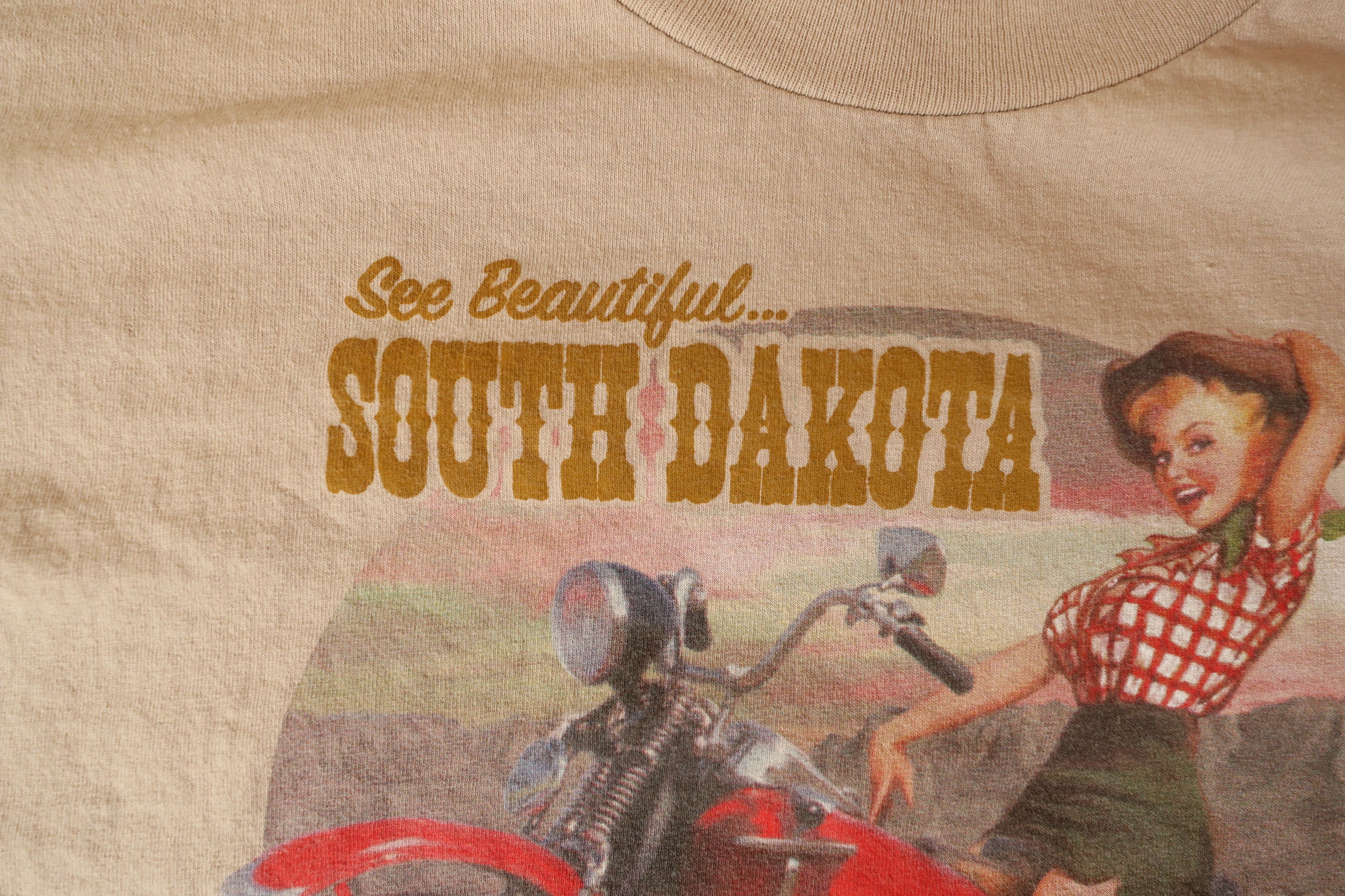 Harley Davidson Harley Davidson See Beautiful South Dakota 2005 Tee (L) Size US L / EU 52-54 / 3 - 5 Thumbnail