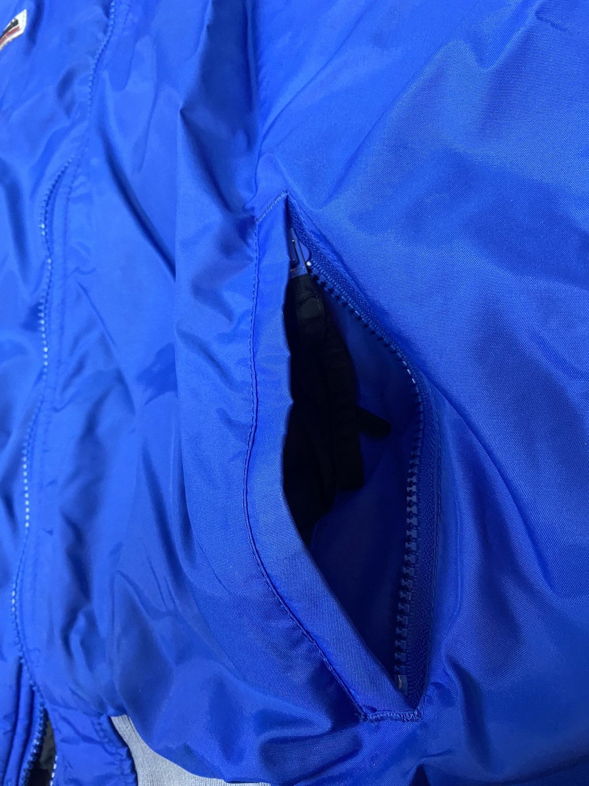 Columbia × Vintage Vintage 90s blue columbia winter jacket Size US L / EU 52-54 / 3 - 4 Thumbnail