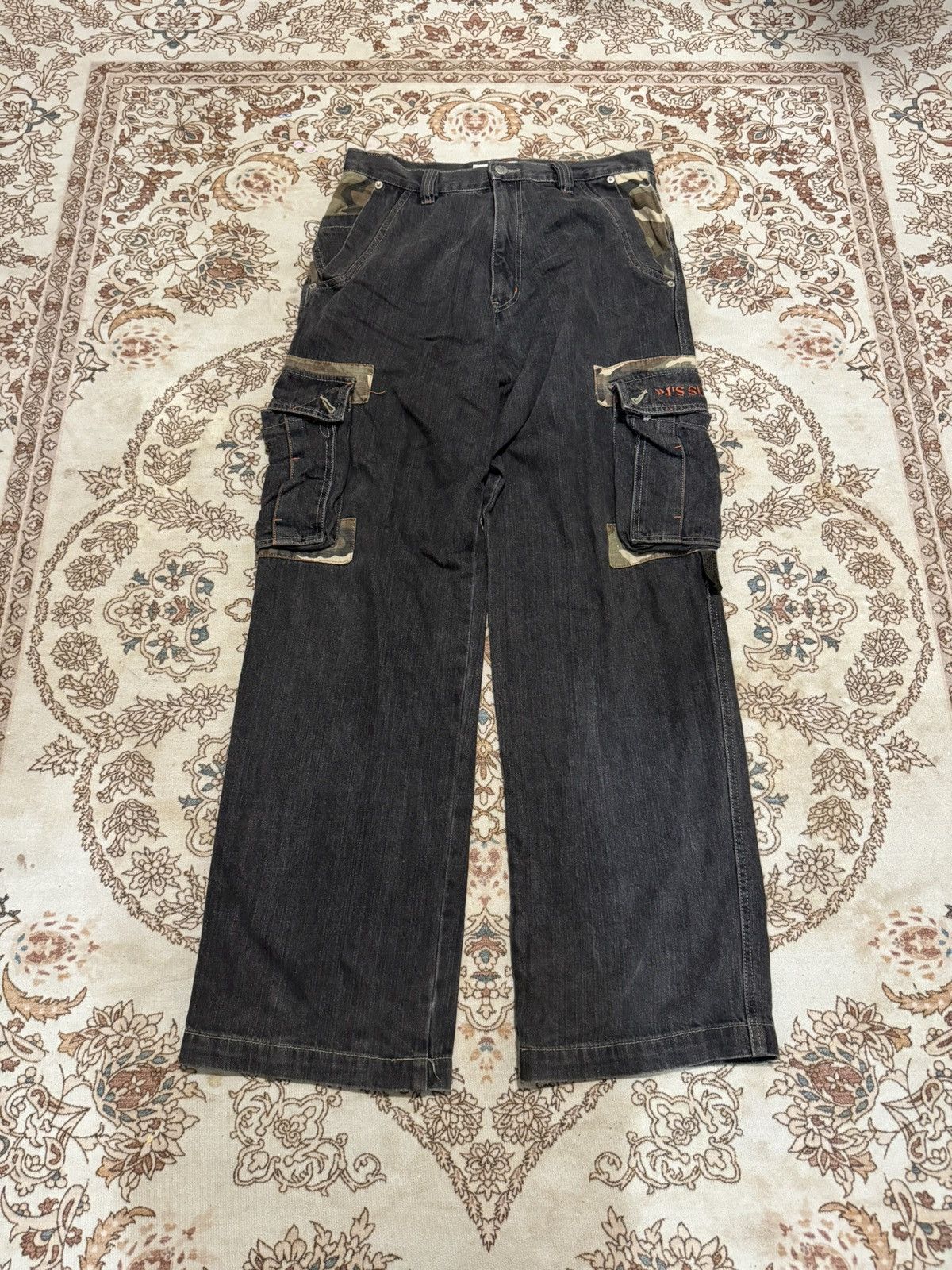 image of Hype x Vintage Cyber Y2K Pj’S Surf Baggy Cargo Jeans in Black Wash, Men's (Size 31)