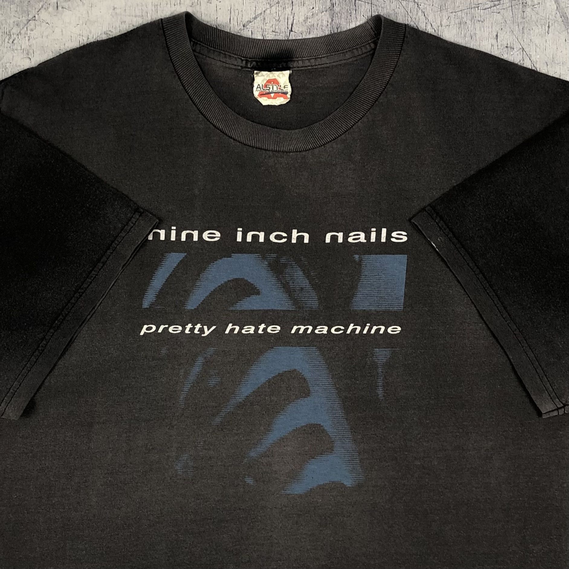 Band Tees Rare Vintage NIN Nine Inch Nails Pretty Hate Machine Tee 90s Size US L / EU 52-54 / 3 - 2 Thumbnail