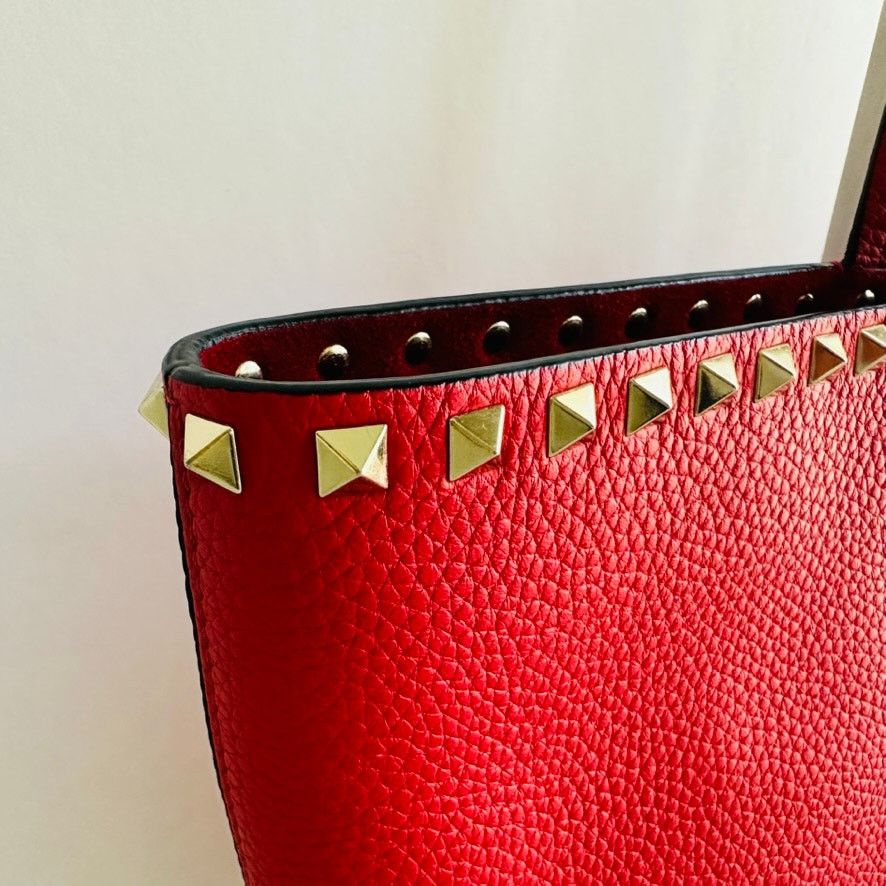 Valentino Valentino Garavani Trapeze Rockstud Handle Tote Red Leather Size ONE SIZE - 7 Thumbnail