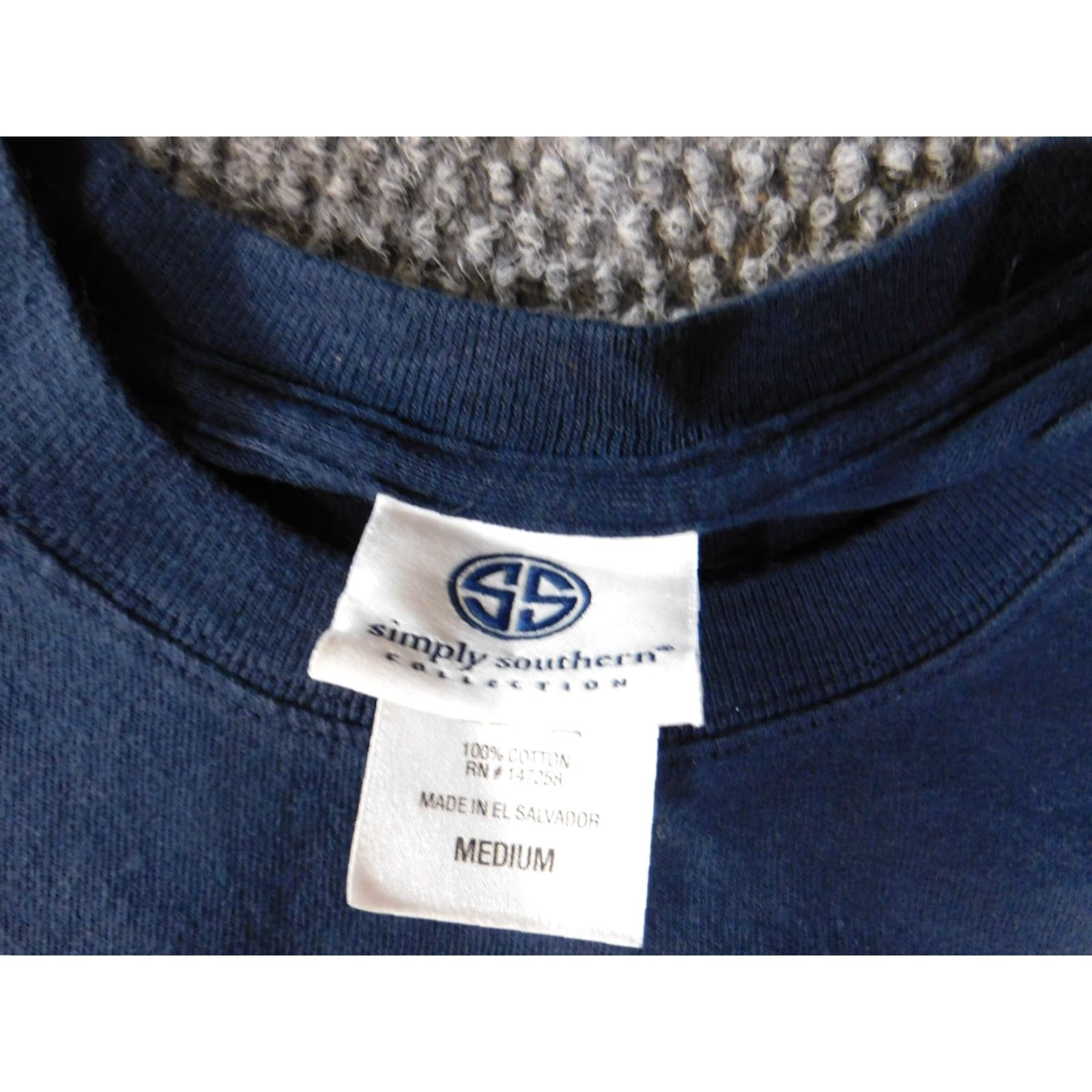 Vintage Simply Southern Shirt Mens M blue owl graphic classic tee nature Shirt Mens Blue Owl Graphic Classic tee nature VINTAGE? No. Size US M / EU 48-50 / 2 - 5 Thumbnail