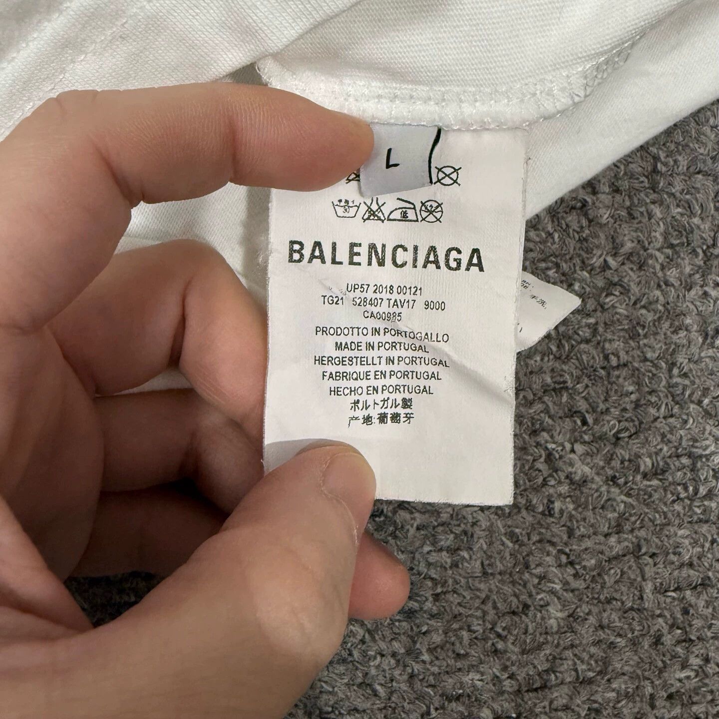 Balenciaga Balenciaga White Embroidered Logo Short Sleeve Tee L 95 New Size L / US 10 / IT 46 - 4 Thumbnail