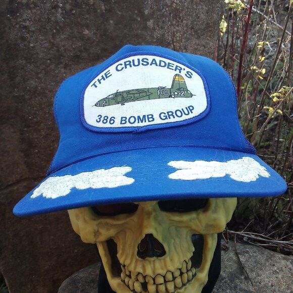 Vintage DS Vintage Crusaders 386 Bomb Group Patch Snap Trucker Hat Size ONE SIZE - 1 Thumbnail