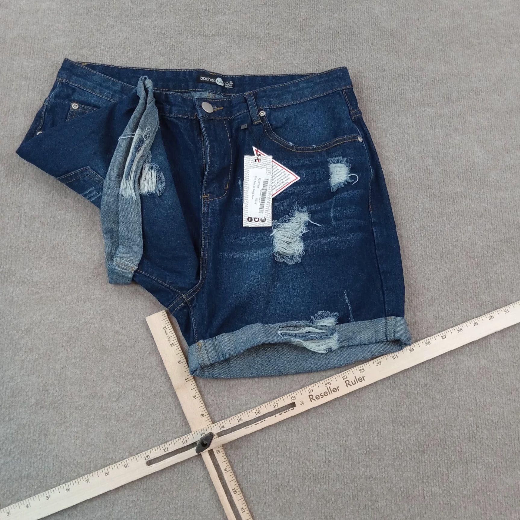 Boohoo Boohoo Denim Shorts Womens Size 12 High Rise Distressed Cuffed Cut Offs Blue Denim Shorts Womens 12 Boohoo Size 24" / US 00 / IT 34 - 2 Thumbnail