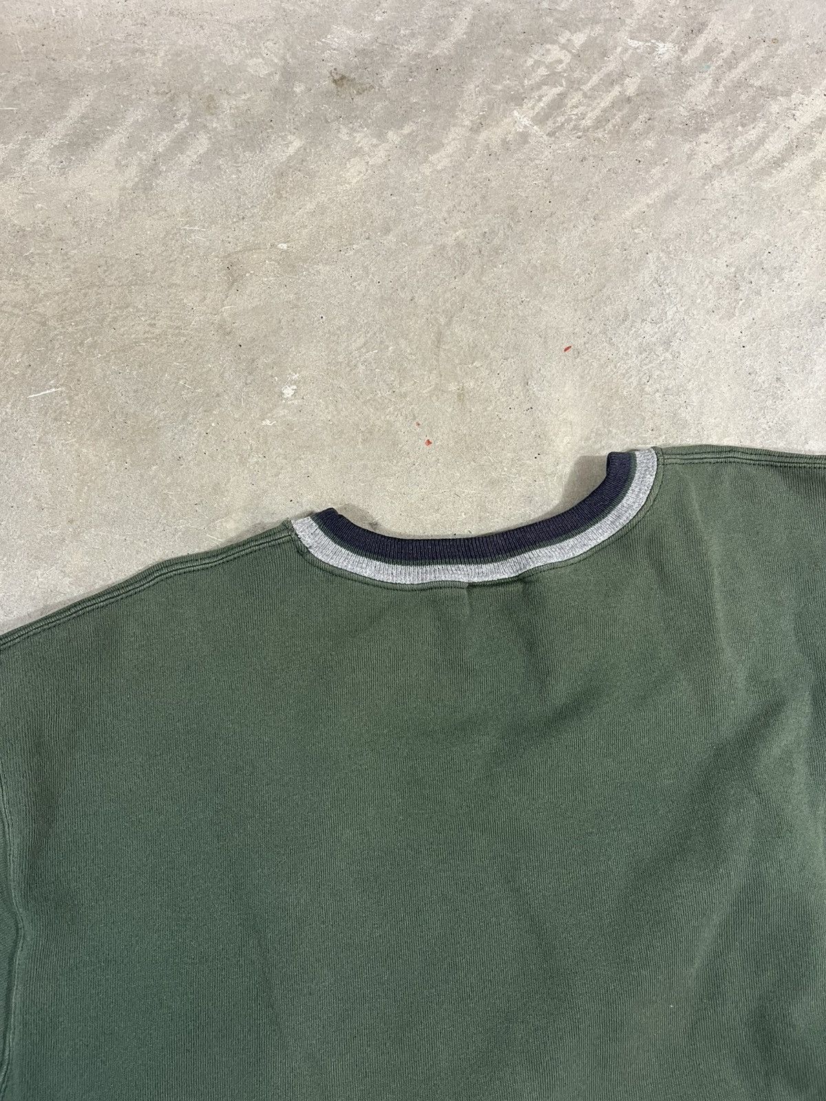 Champion Vintage 90s Champion Logo Crewneck Sweatshirt Faded Green Size US XL / EU 56 / 4 - 6 Thumbnail