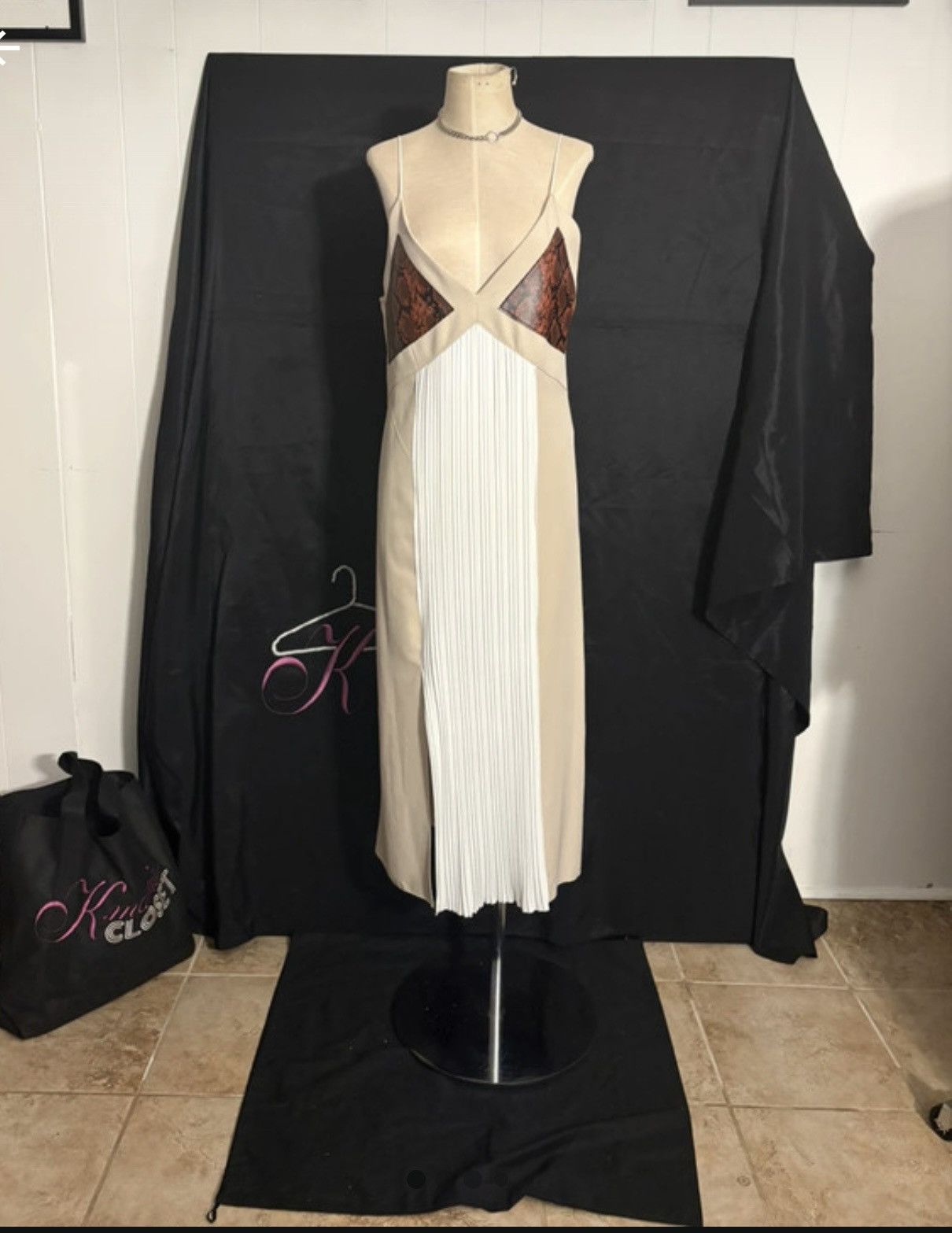 Zara Zara t strap cream an white dress with detail print on top Size L / US 10 / IT 46 - 1 Thumbnail