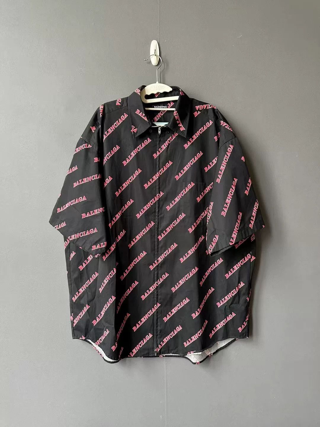 Balenciaga Balenciaga Logo Print Zip Short Shirt Size US XXL / EU 58 / 5 - 1 Thumbnail