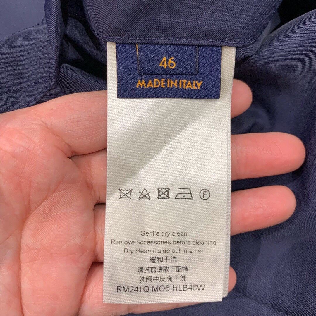 Louis Vuitton Louis Vuitton Blue double-faced jacket with dark stripes ja Size US S / EU 44-46 / 1 - 6 Thumbnail