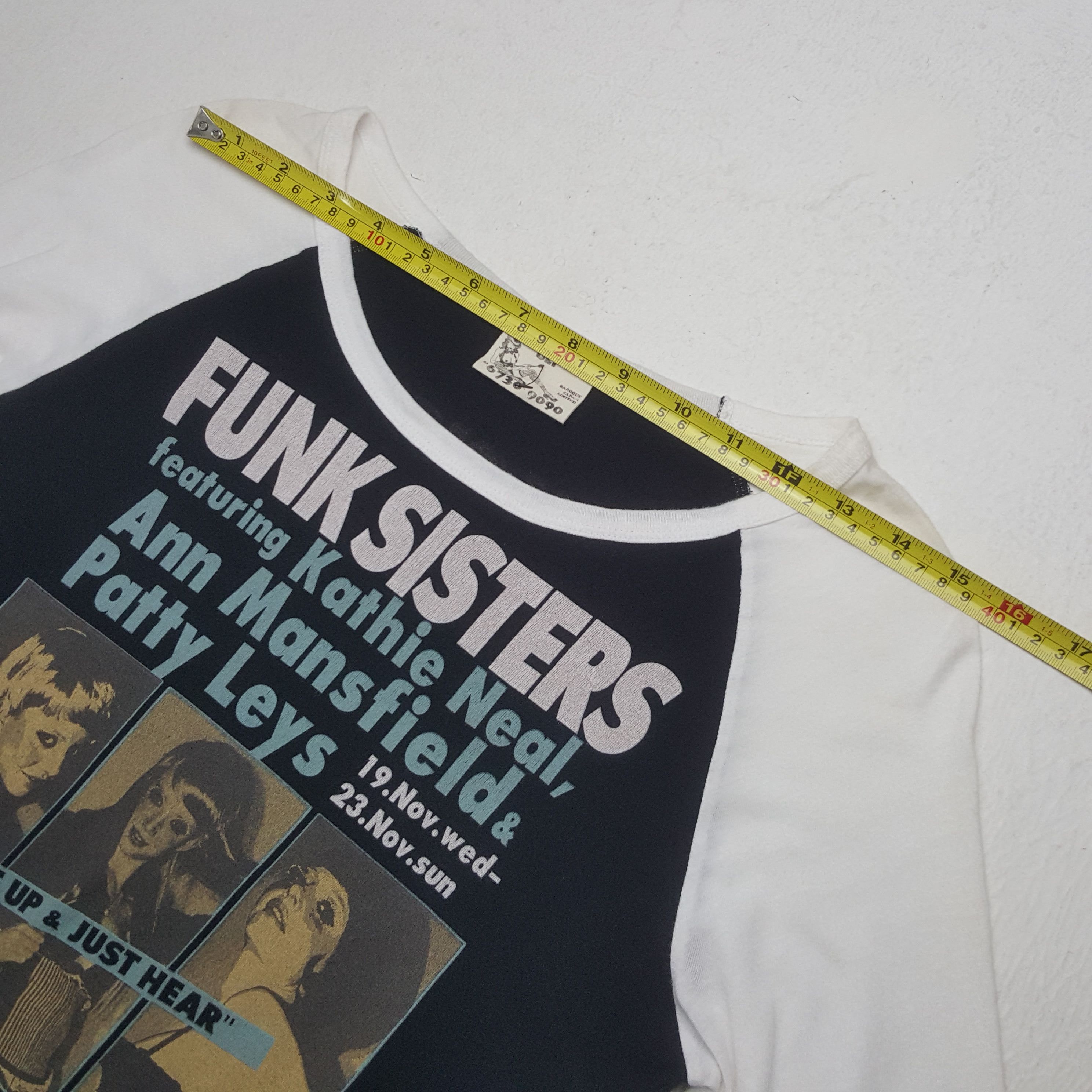 Band Tees Vintage Funk Sisters World Tour 1969 T-shirt Size US XS / EU 42 / 0 - 6 Thumbnail