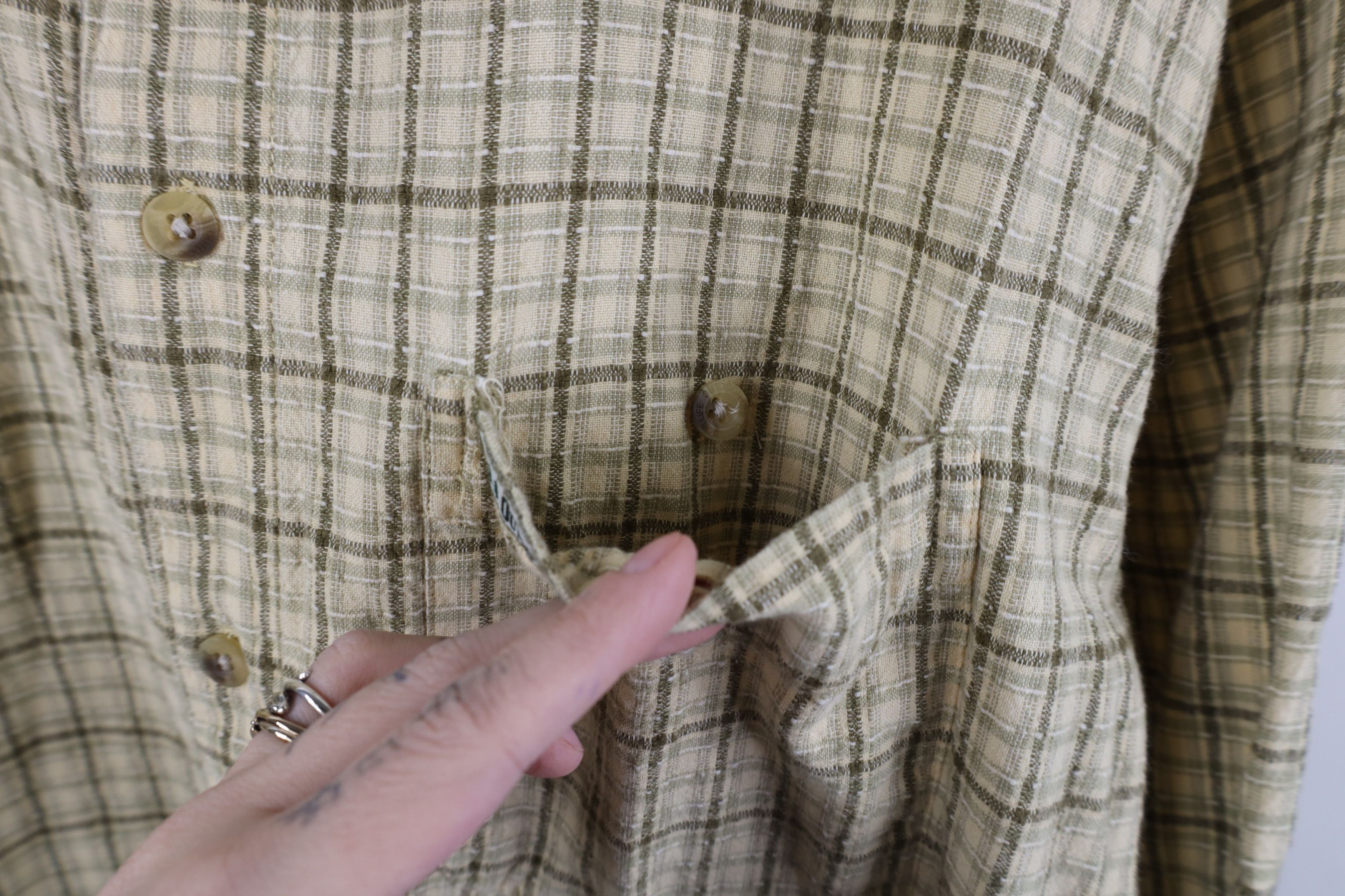 Vintage Vintage 90s Streetwear Fit Cotton Weave Button Down Shirt Size US XL / EU 56 / 4 - 5 Thumbnail
