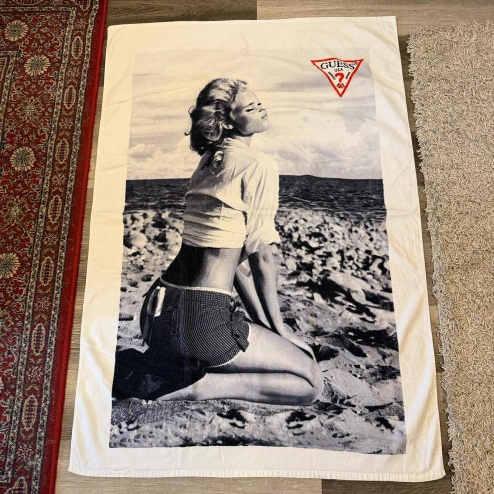 Guess vintage guess beachwear beach towel 00s Size ONE SIZE - 1 Thumbnail