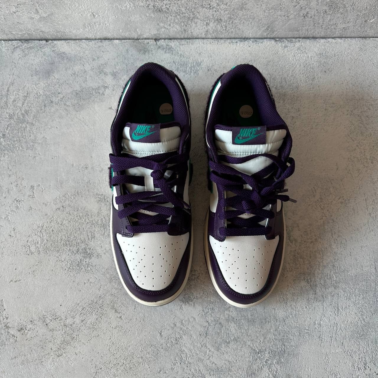 Nike Nike Dunk Low "Chenille Swoosh" Size 42.5 DQ7683-100 Size US 9 / EU 42 - 6 Thumbnail